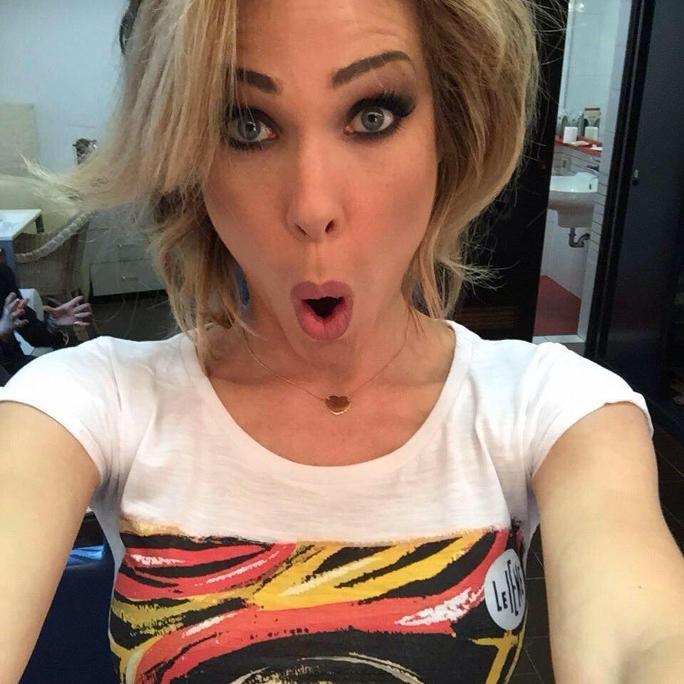 Totti a făcut o criză de nervi, după ce soția lui a apărut aproape goală pe scenă / GALERIE FOTO HOT