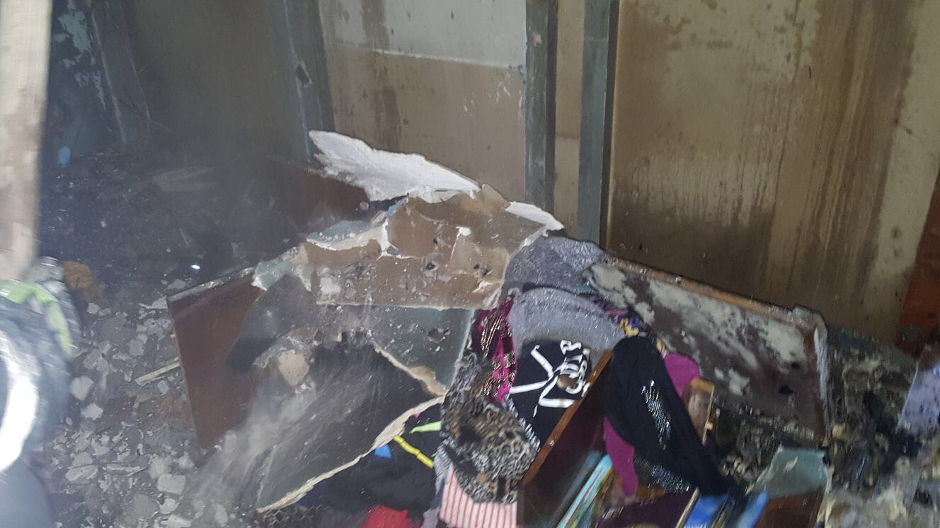 UPDATE: Un bărbat din Timișoara a incendiat casa fostei soții în timp ce femeia era la cumpărături. Bărbatul a fost reținut