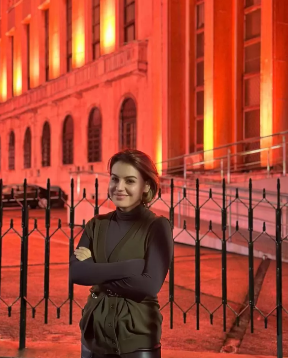 Romina Gingașu, soția lui Piero Ferrari, și-a cumpărat bolid de lux de 900.000 de euro. „Stilul meu 100%!”