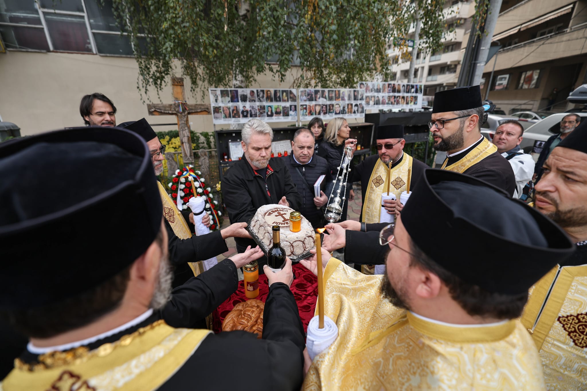 9 ani de când 65 de tineri au murit în infernul de la Colectiv. Promisiunile neîndeplinite ale autorităților: România nu are niciun centru pentru marii arși