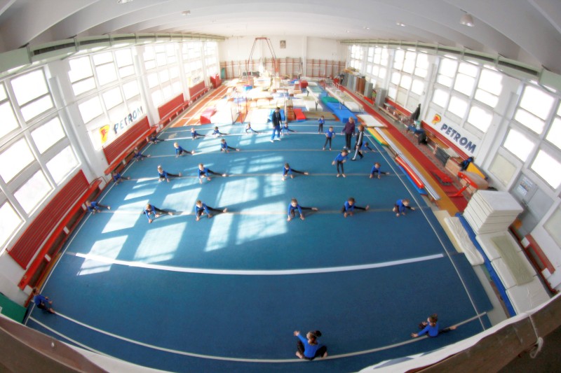 O zi din viața unor gimnaste: cu cântec spre sală, înainte! (EPISODUL 2) / FOTO&VIDEO