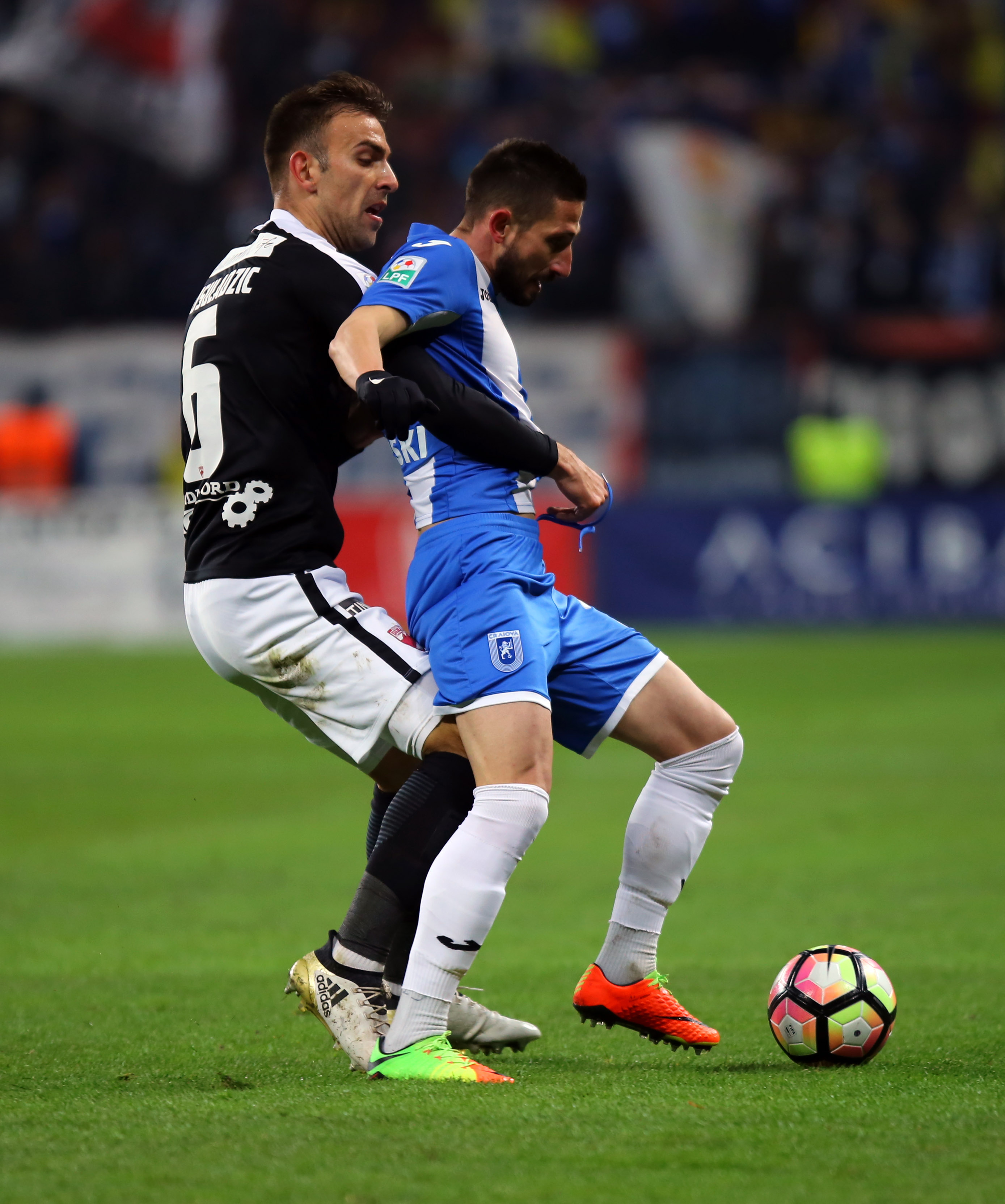 Liga 1, etapa a 25-a: Dinamo - CSU Craiova 2-1. ”Dublă” Nemec. Trei bare ale oltenilor într-un minut! Gol Gustavo, după penalty-ul ratat de Ivan. Fotbal-șampanie!/ FOTO&VIDEO