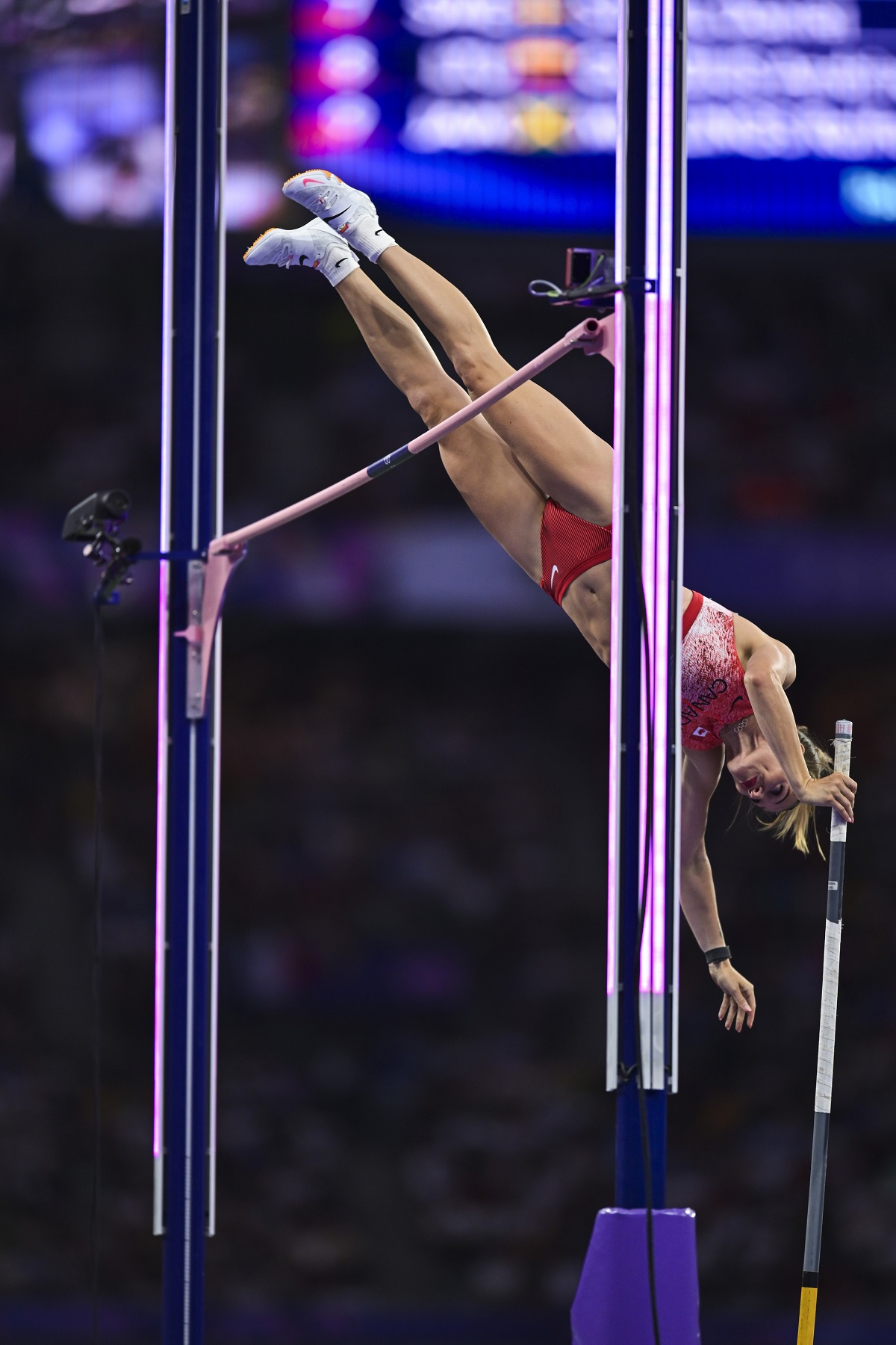 Atleta celebră pe OnlyFans Alysha Newman a cucerit bronzul olimpic la săritura cu prăjina și a celebrat cu un „twerk” pe pistă