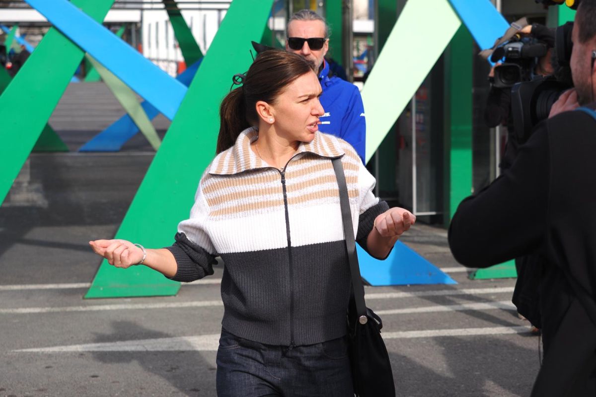 Simona Halep, iritată de jurnaliști la revenirea în țară de la TAS. „Chiar e nevoie de toată chestia asta?”