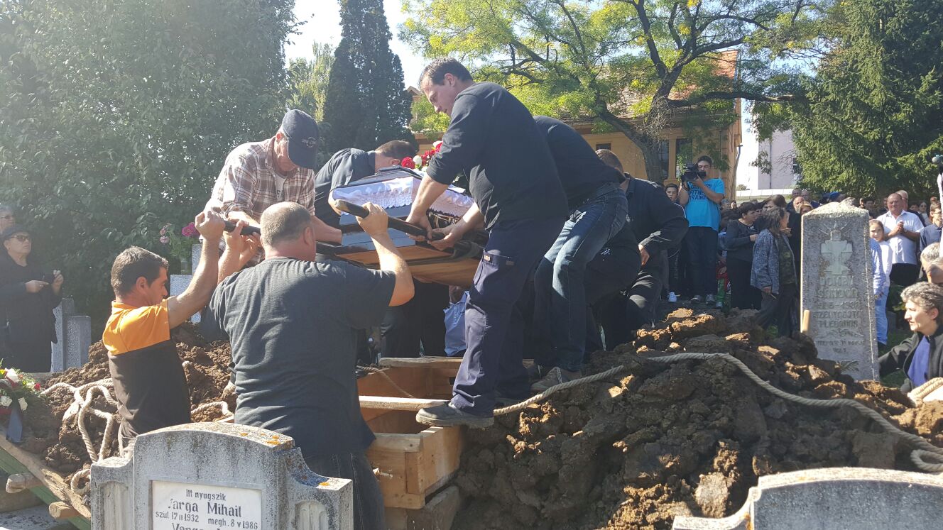 Ioan Gyuri Pascu, condus pe ultimul drum! Coroane de la Iohannis și Cioloș GALERIE FOTO&VIDEO