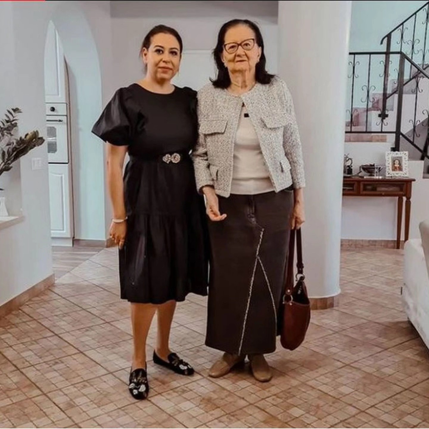 Val de reacții după mesajul postat de Oana Roman. „A crezut de cuviință să-mi spună tot ce se putea mai rău. Am fost călcată în picioare”