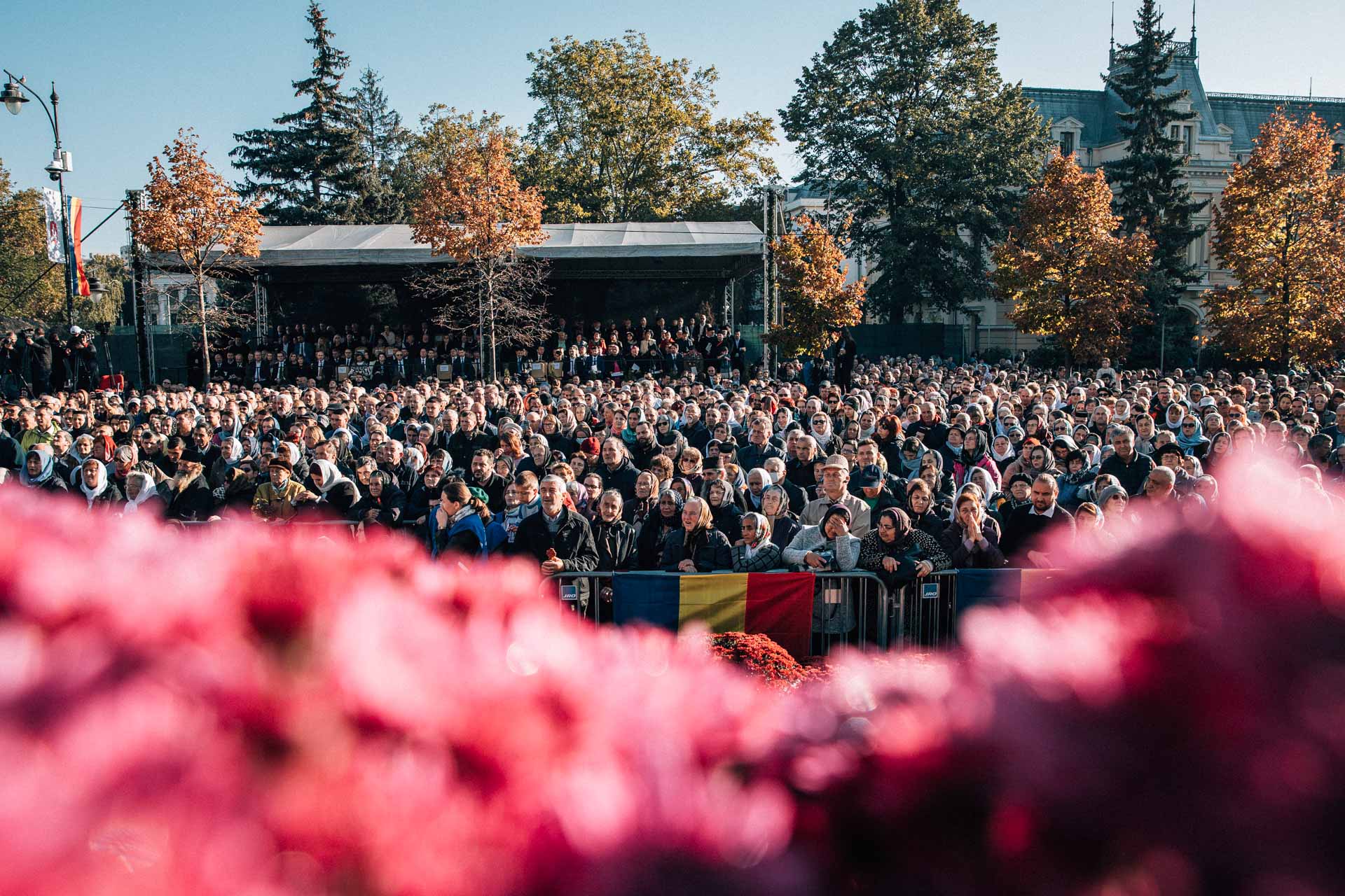 Olimpic internațional, evacuat din casă acum doi ani, premiat de Mitropolitul Moldovei. Cine sunt oamenii care au primit distincții de Sfânta Parascheva