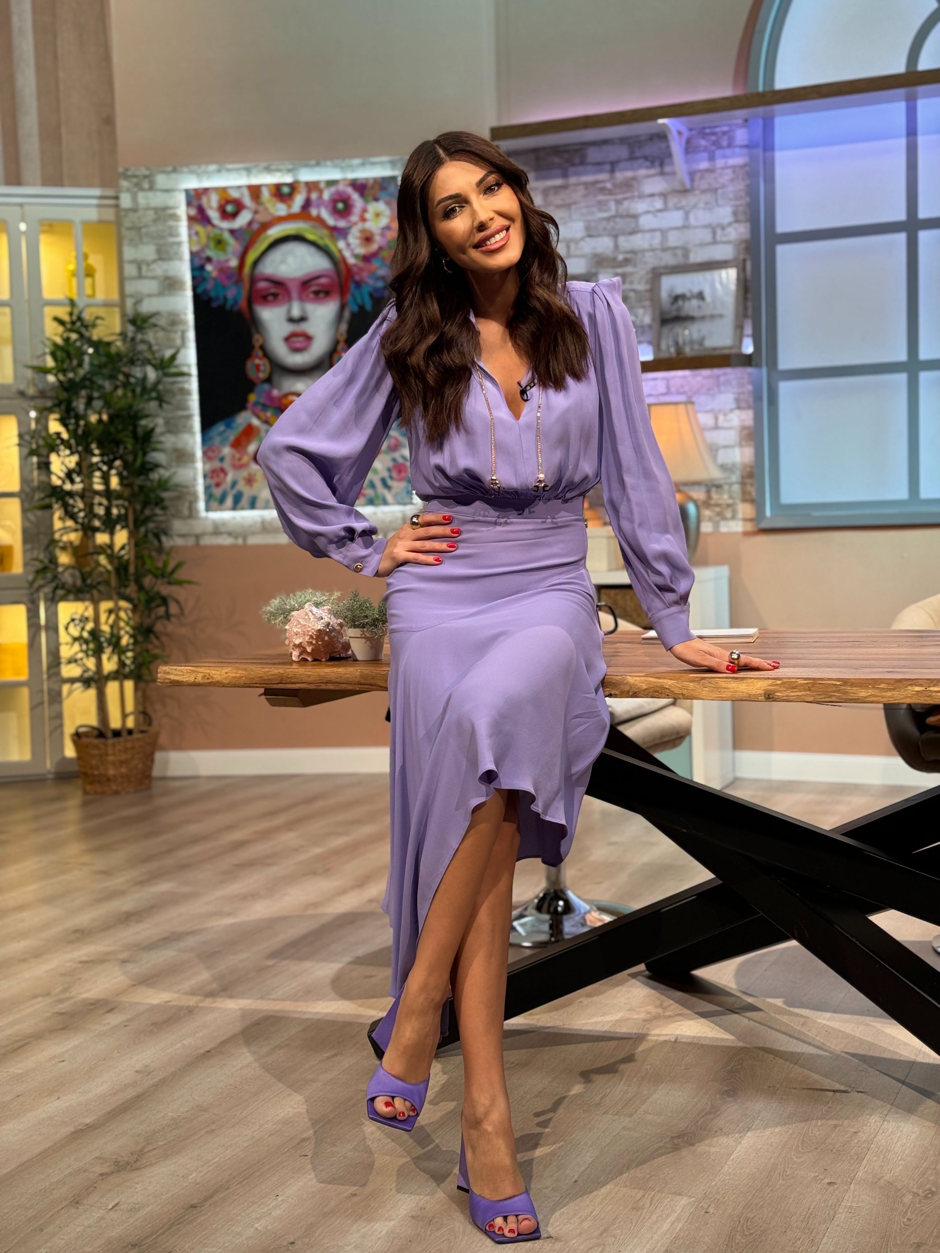 Imagini inedite cu Ilinca Vandici. Prezentatoarea TV e însărcinată pentru a doua oară