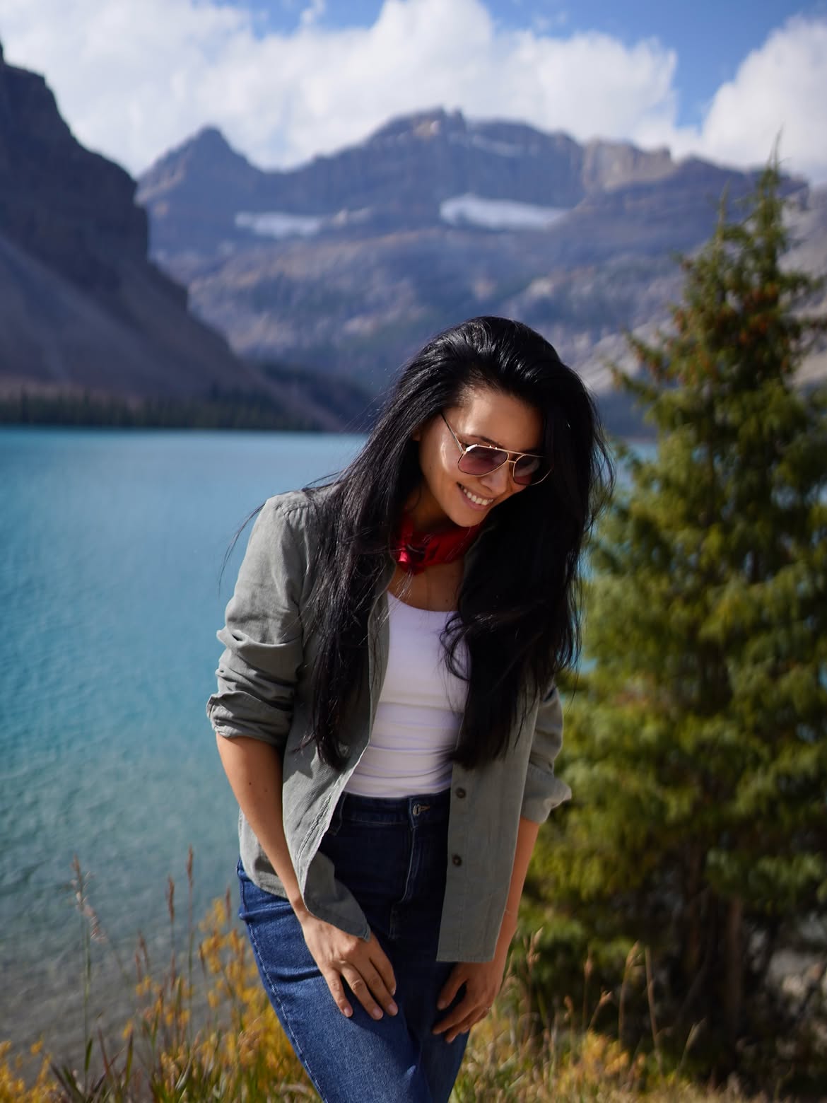 
Corina Caragea, la peste 2.000 de metri altitudine în Canada, fără apă, echipament și spray de urs 