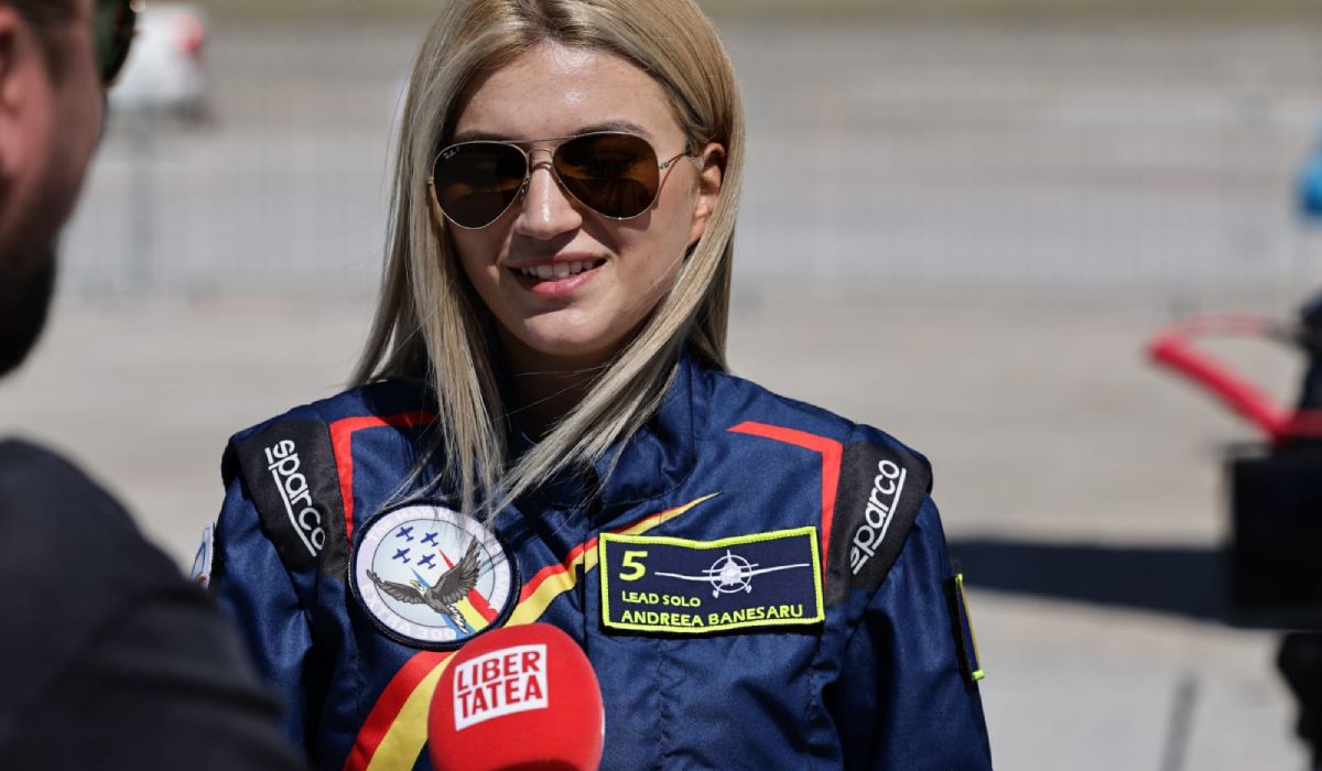 Două femei, același cer la BIAS 2025: Bianca Botaș, pilot F-16, și Andreea Bănesaru, pilot de acrobație, reprezintă România la show-ul aviatic
