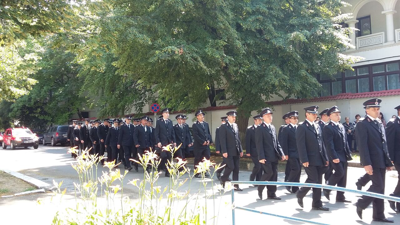 Ceremonie impresionantă pentru pompierul care a salvat trei vieți după ce a murit | GALERIE FOTO