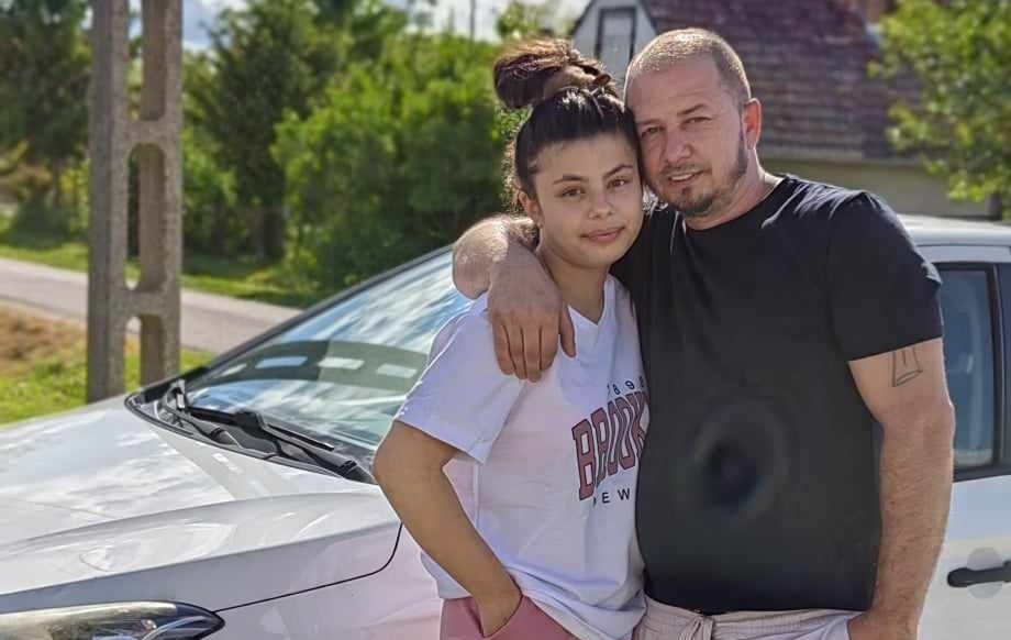 Összeomlott rendőrségi meghallgatásán Mirella – Zokogva idézte fel, miképp késelte meg az osztálytársa