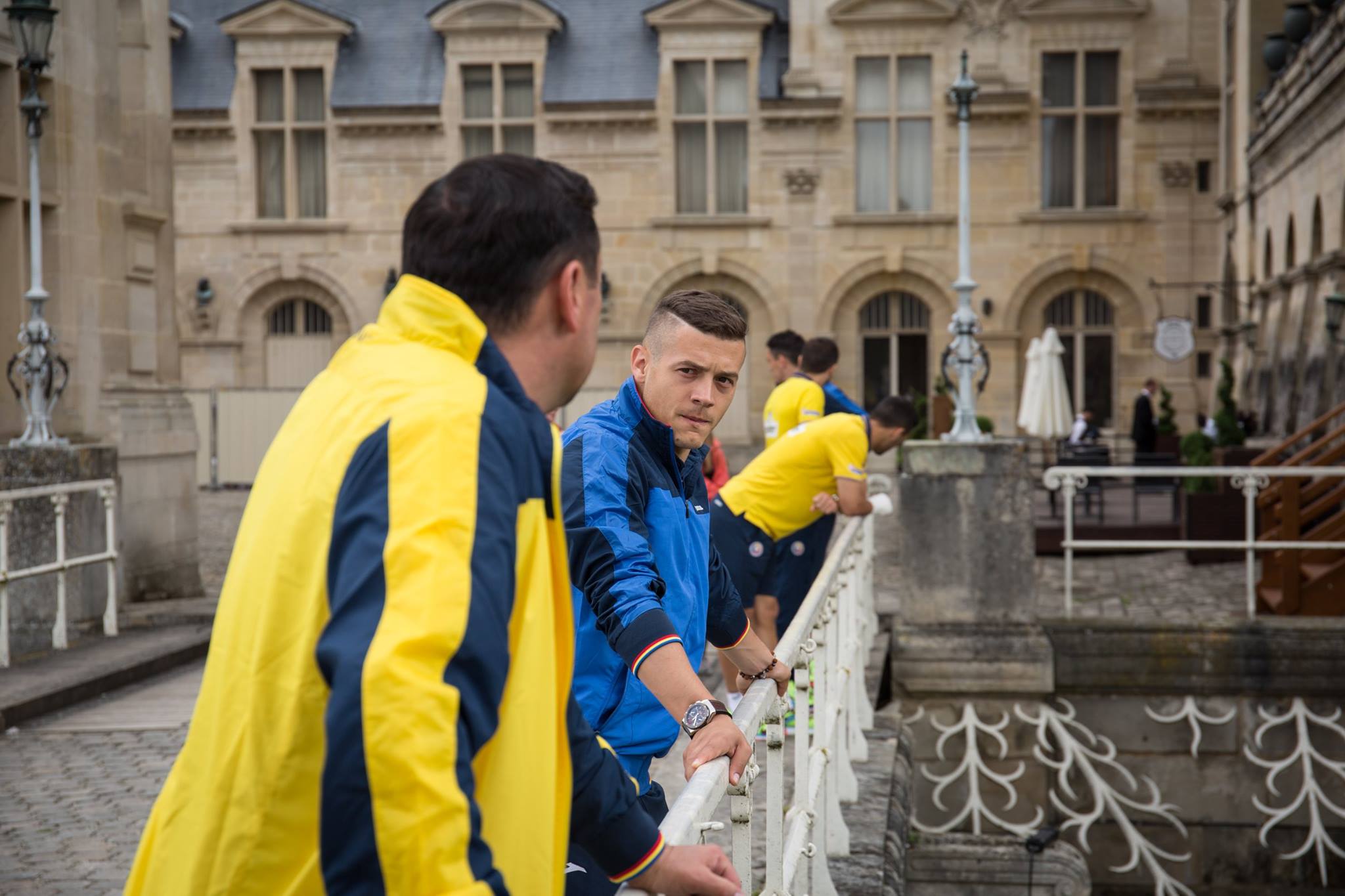Tricolorii s-au relaxat azi în vizită la Castelul Chantilly. Jandarmii, luați prin surprindere | GALERIE FOTO&VIDEO