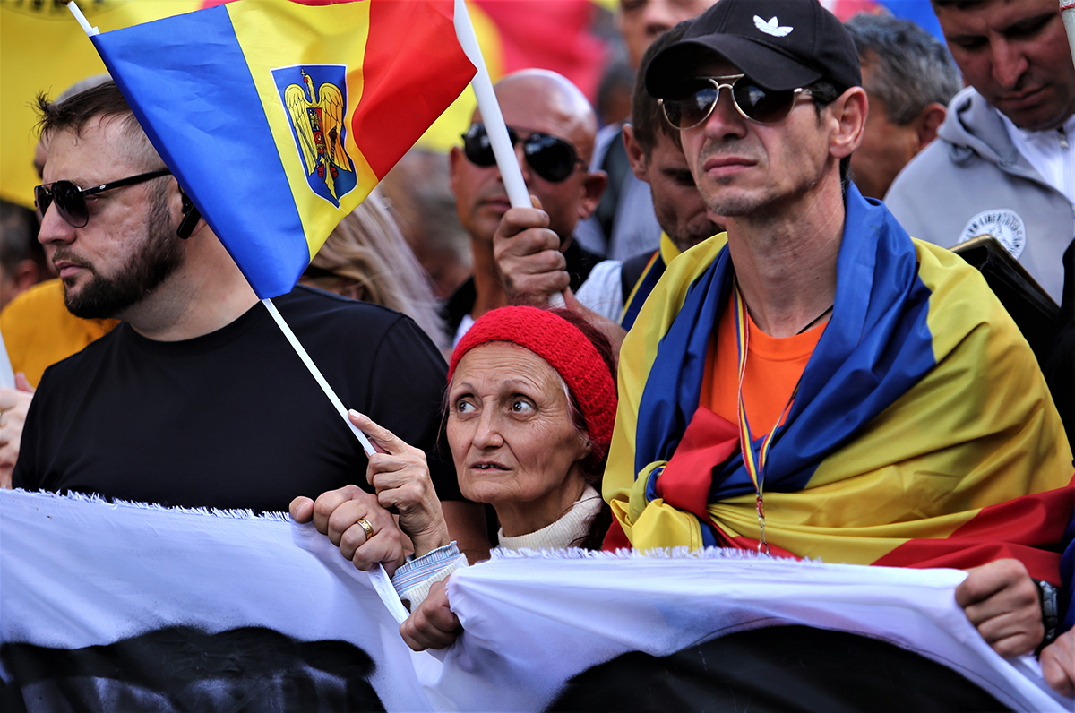 George Simion și Diana Șoșoacă s-au certat pe protestul din Piața Victoriei. Senatoarea a virat de la „Bine ați venit, fraților!”, la „Trădătorule, ți-ai bătut joc de AUR!”