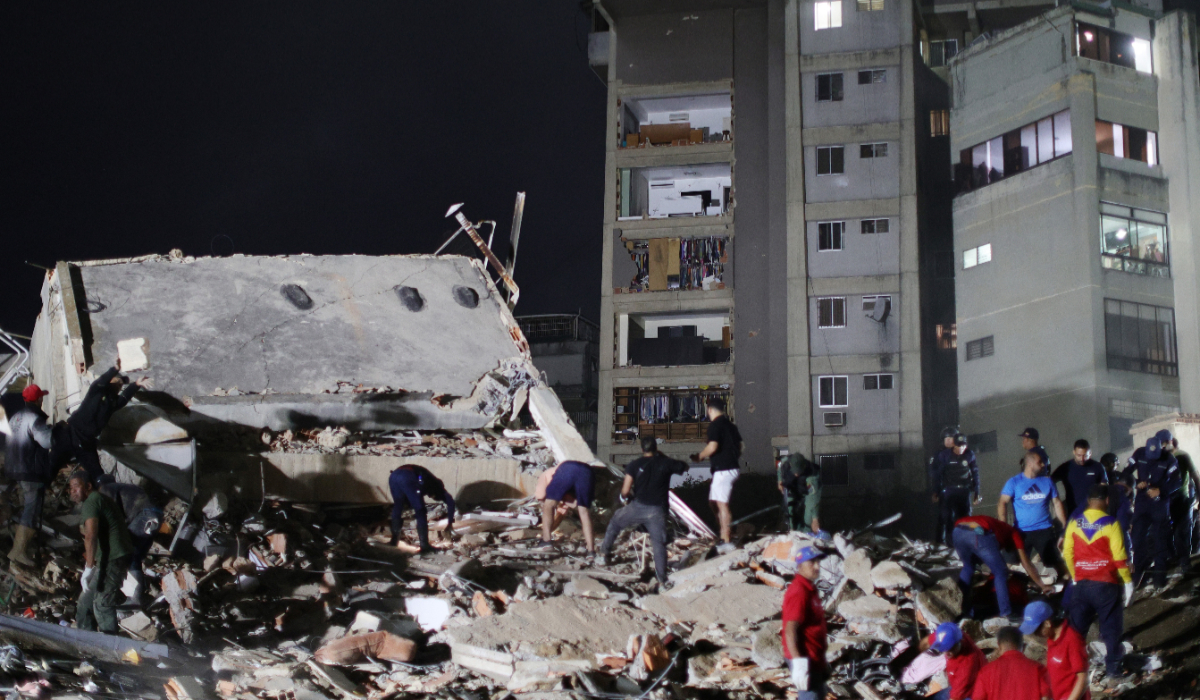 „Suntem aici!” Strigăte disperate de ajutor după cutremurele devastatoare de 7,2 și 7,5 grade din Venezuela: primele imagini cu dezastrul