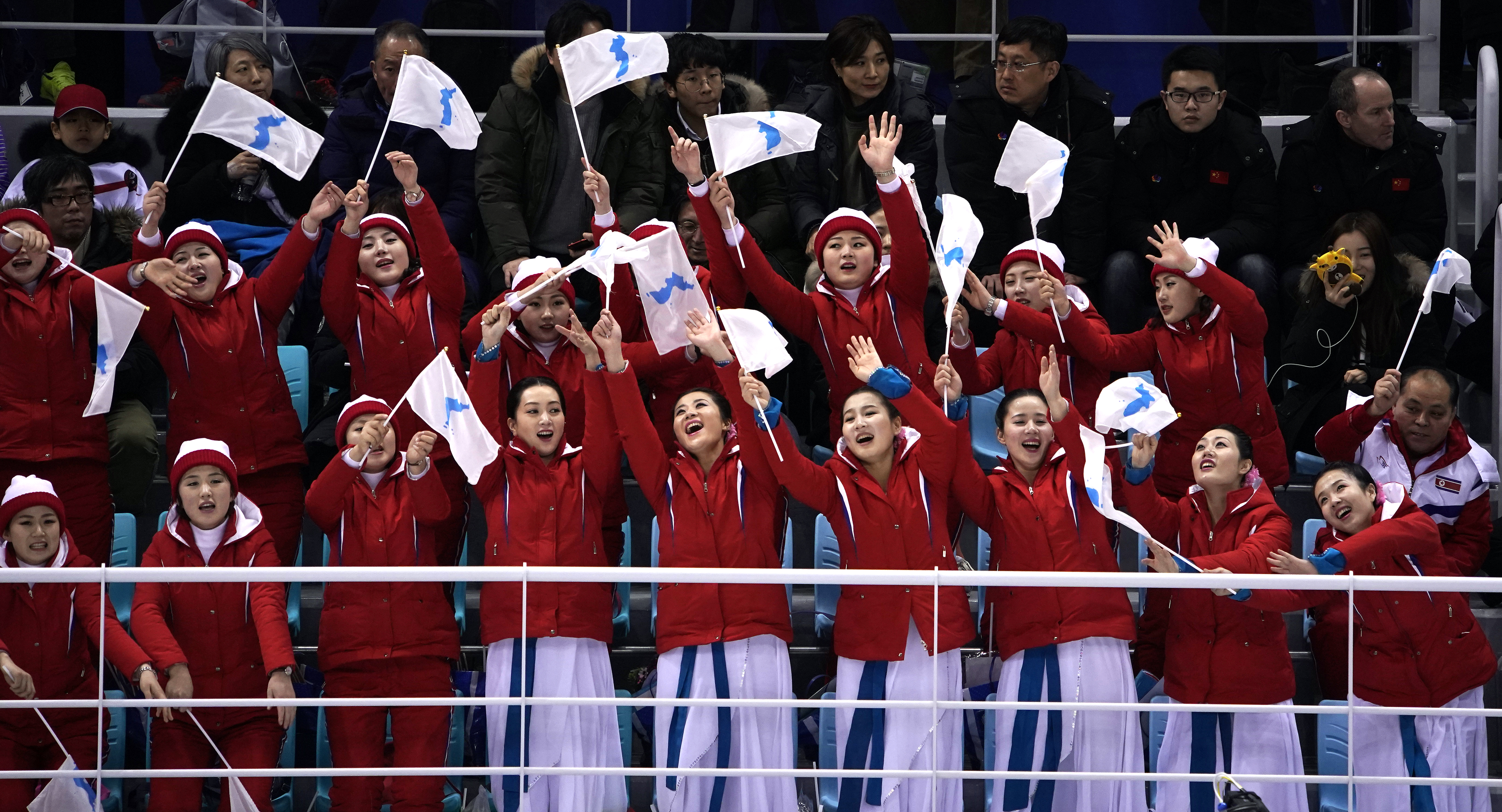 Echipa unificată a Coreei, învinsă la primul său meci în turneul olimpic de hochei pe gheaţă feminin / GALERIE FOTO