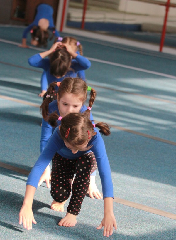 O zi din viața unor gimnaste: cu cântec spre sală, înainte! (EPISODUL 2) / FOTO&VIDEO