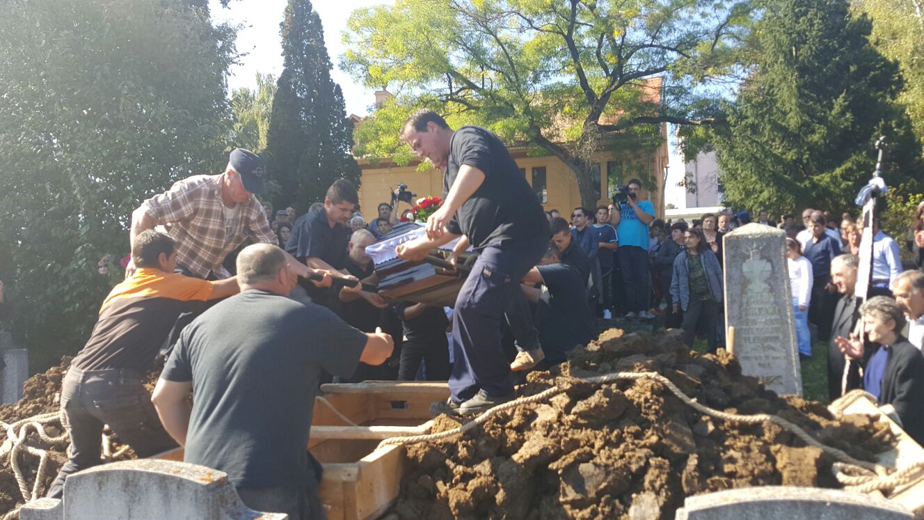 Ioan Gyuri Pascu, condus pe ultimul drum! Coroane de la Iohannis și Cioloș GALERIE FOTO&VIDEO