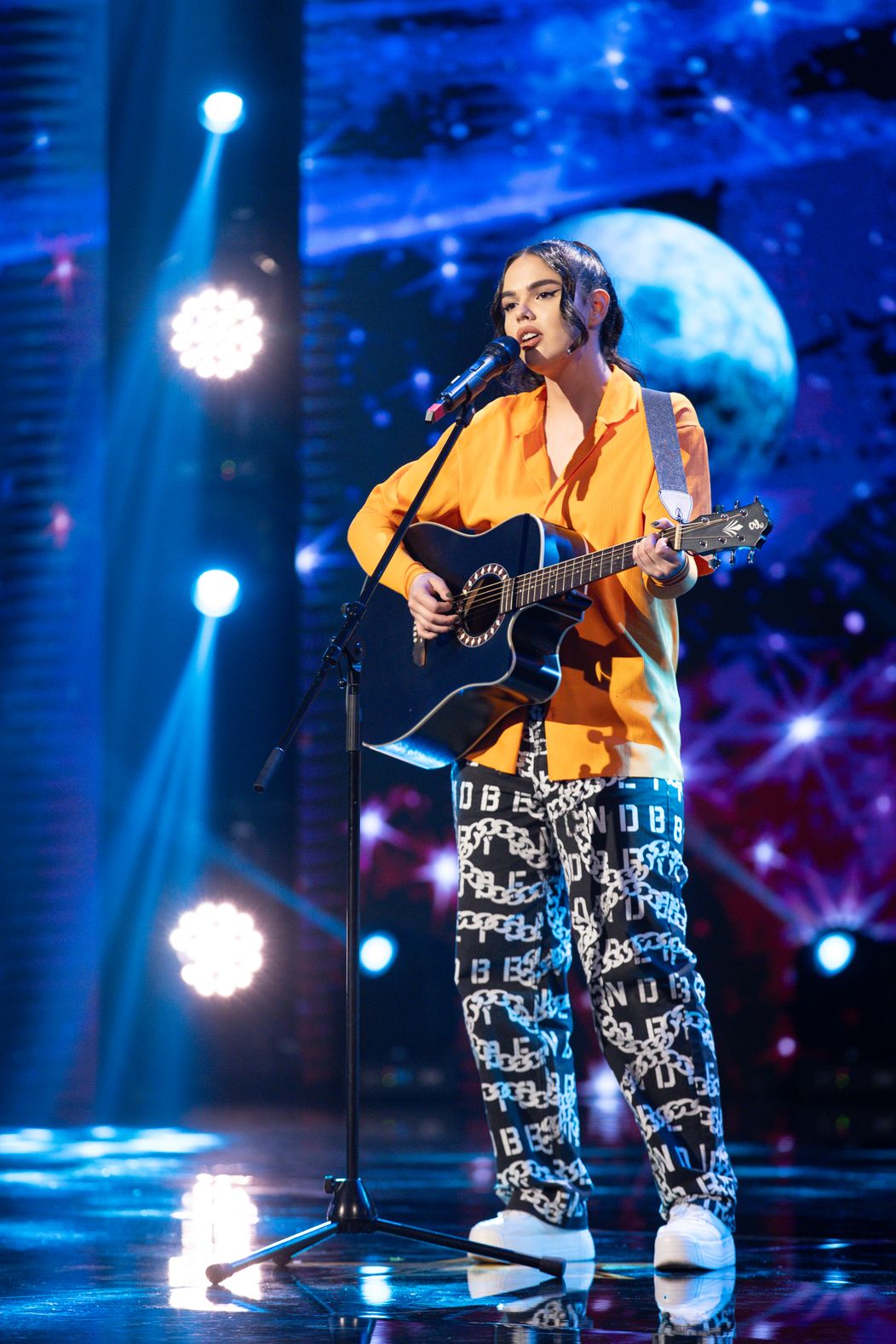 Cine este Iulia Vîlceanu de la „Românii au talent”, sezonul 14. A primit Golden Buzz de la Smiley și Pavel Bartoș. „Ești fenomen!”