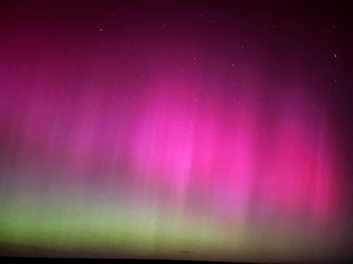 Aurora boreală, vizibilă în România. Spectacolul ceresc, provocat de cea mai puternică furtună solară din ultimele decenii. FOTO