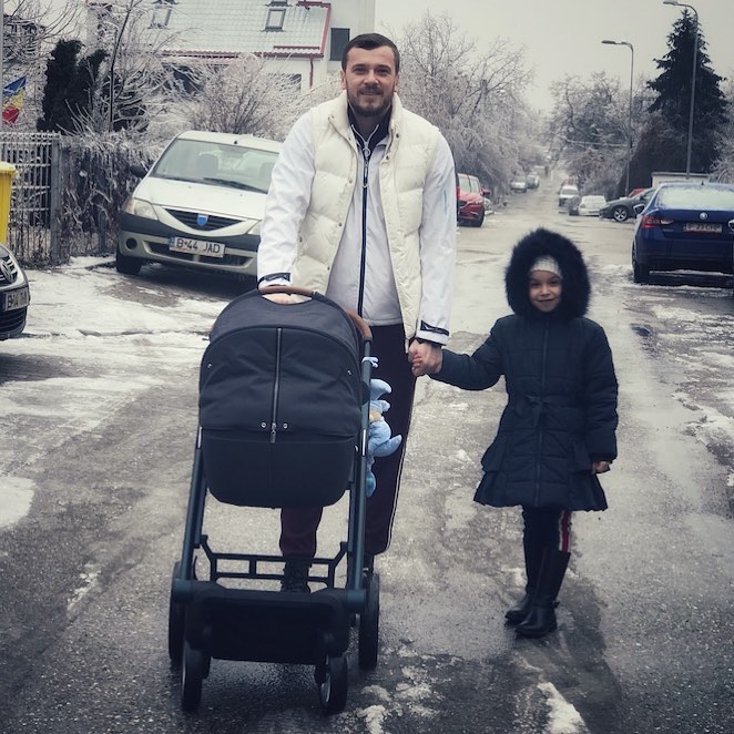 VIDEO/ Patru tați au „născut” un proiect. Dan, Alex, Cezar și Daniel sunt 4DADS COOL