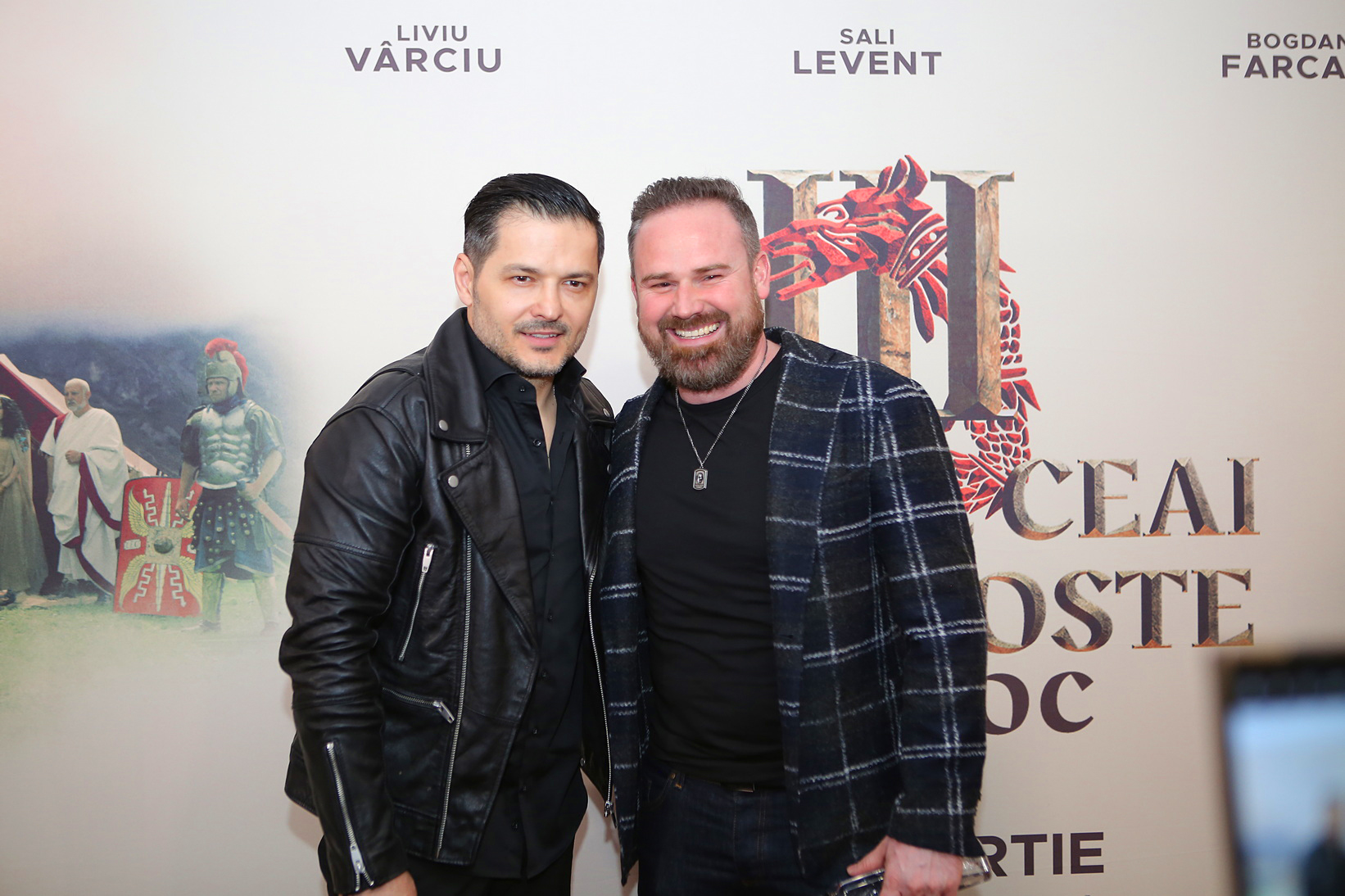 Cum a apărut Liviu Vârciu alături de Carmina la premiera noului său film. Tânăra își susține tatăl, după ce a lipsit de la nunta lui cu Anda Călin