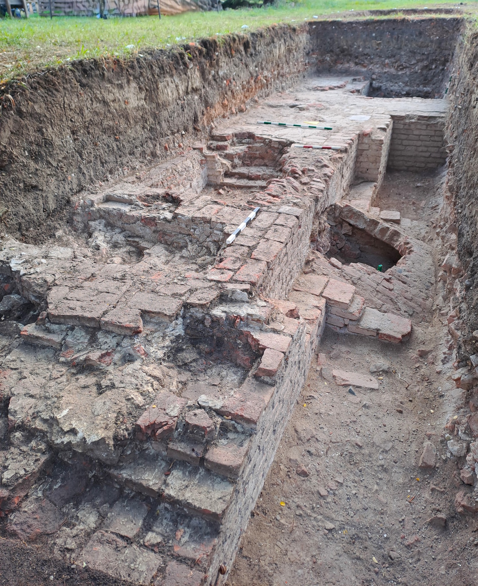 Cercetări arheologice în Cetatea Alba Carolina. S-a descoperit o parte din structura porții prin care a intrat Mihai Viteazul în Alba Iulia