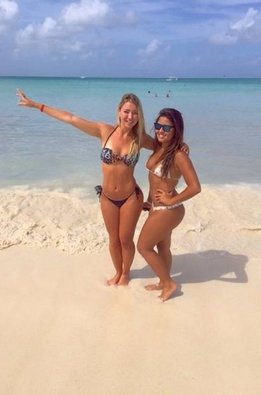 Ce balcoane, ce balcoane, prințesa și-a pus silicoane!!! Moniquinha, fiica lui Romario, și-a mărit sânii. Arată BESTIAL / GALERIE FOTO FIERBINTE