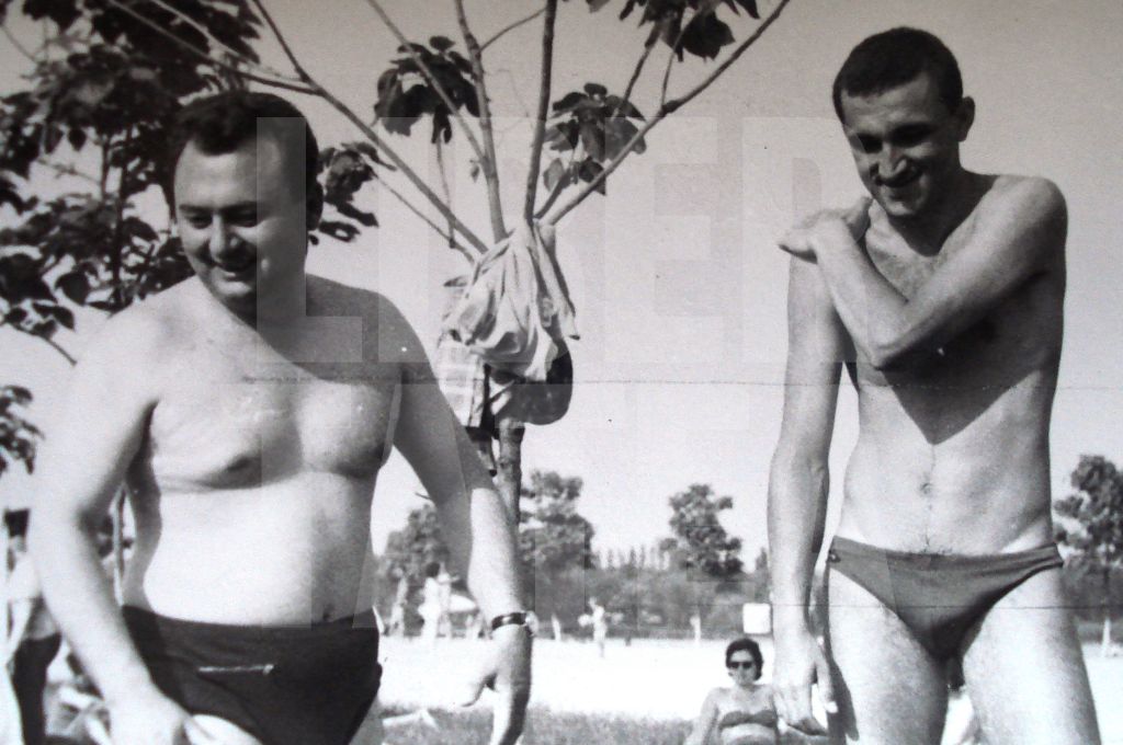 Surfer-Țiri! Miliardar la apă! Fostul jucător de tenis Ion Țiriac s-a bălăcit după decenii pe litoralul românesc. Atunci, mergea la mare cu singura lui soție | FOTO