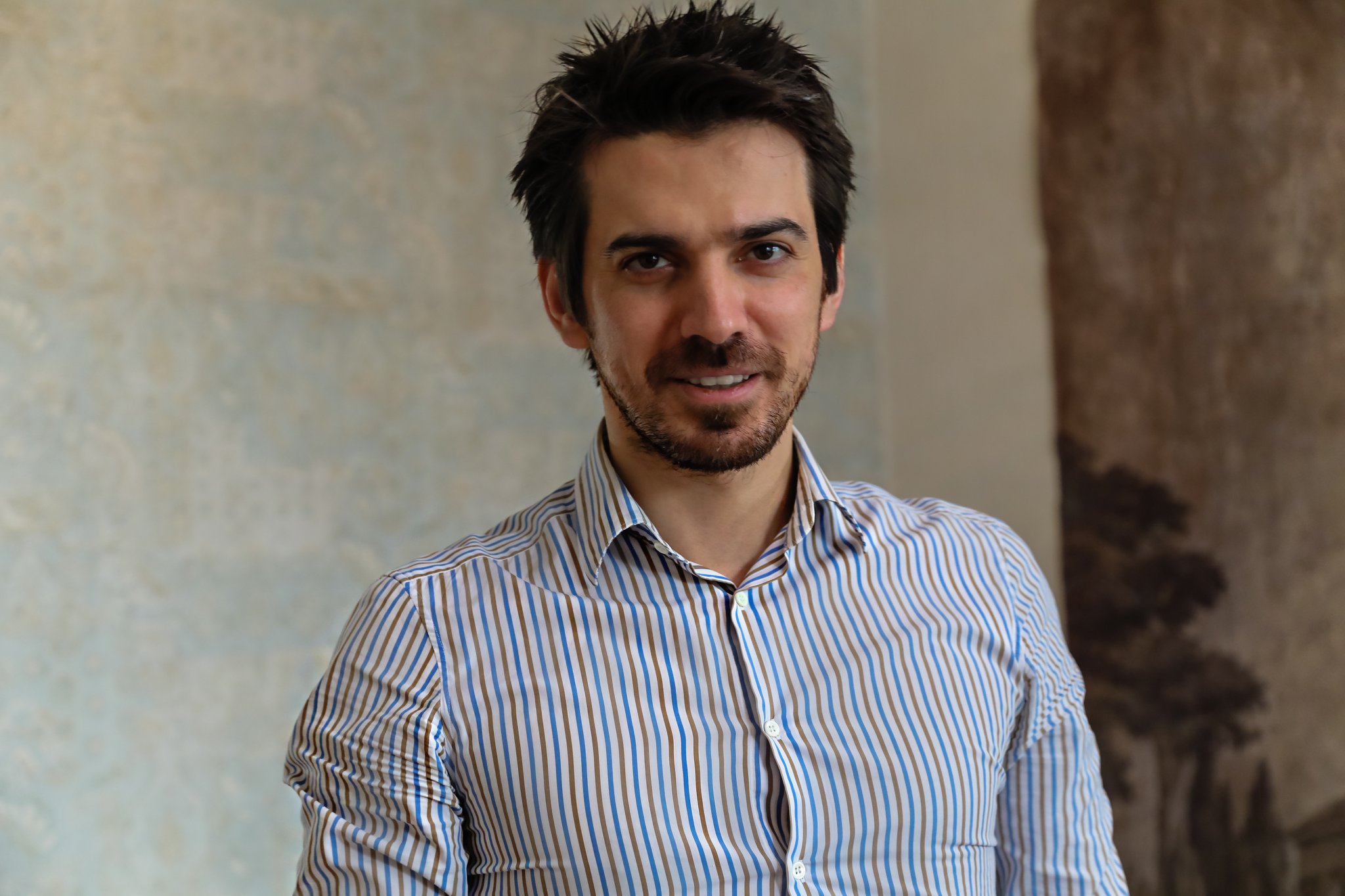 Ce salarii oferă Tuncay Ozturk. Fostul soț al Andreei Marin caută angajați pentru clinica lui
