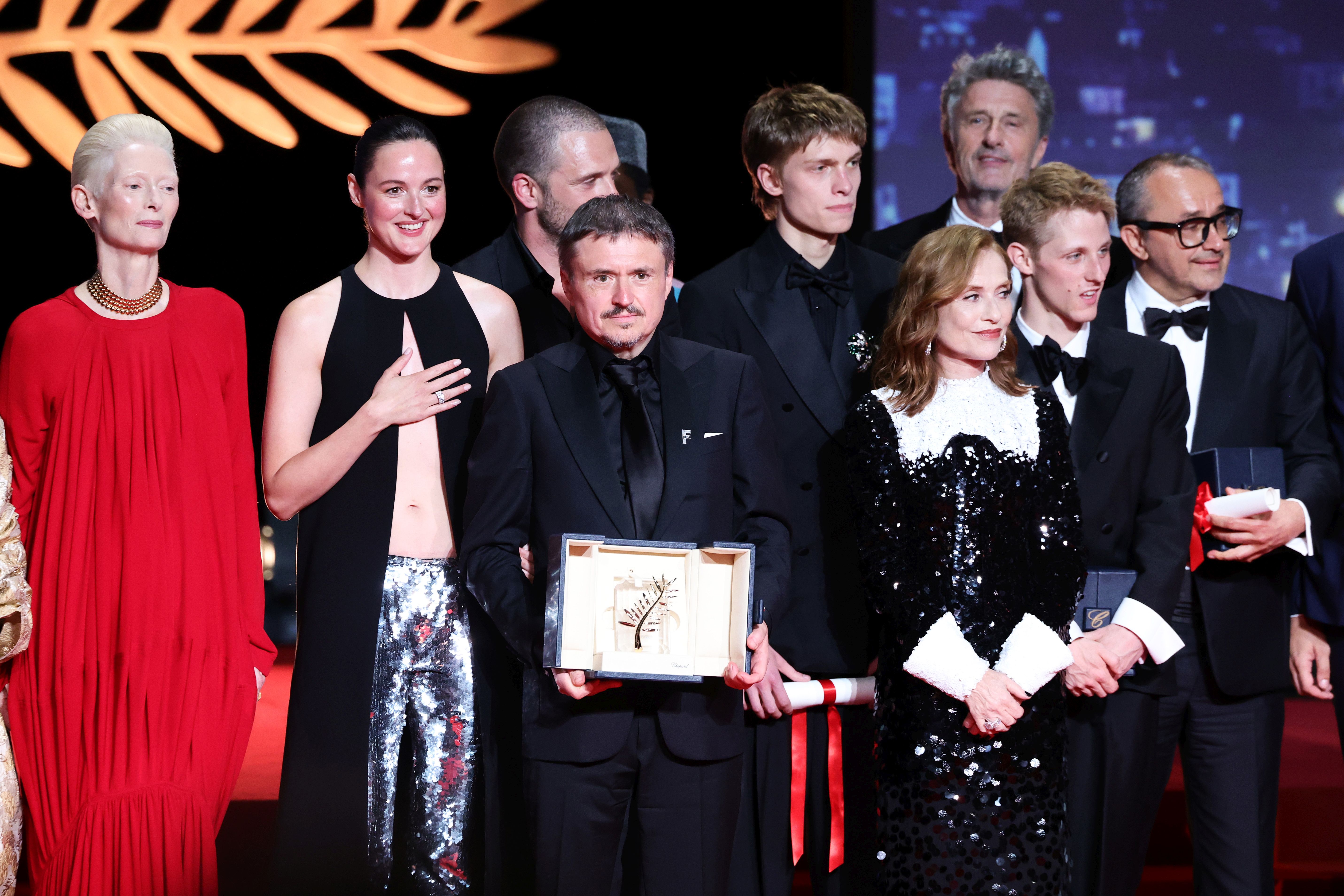Lia Bugnar, reacție fermă după ce Cristian Mungiu a primit trofeul Palme d’Or pentru „Fjord”. „Noi suntem foarte severi, dacă pe fraierii ăia-i păcălește, pe noi nu”