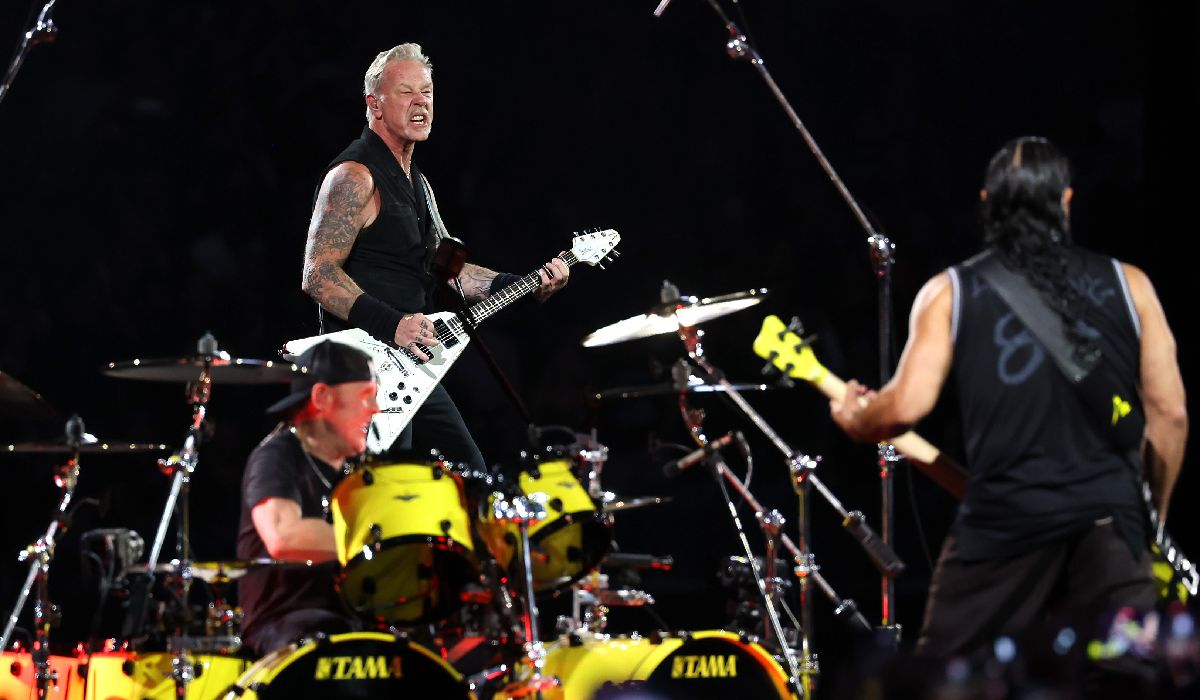 Ce melodii românești vor fanii să interpreteze Metallica în concertul de la București: „La Atena a cântat «Zorba’s Dance»”