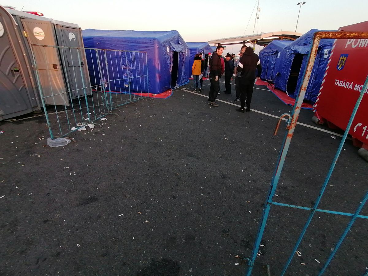 CORESPONDENȚĂ de la graniță | Vama Nădlac, un focar de infecție din cauza mormanelor de gunoi. Ce spune Prefectura Arad despre situație