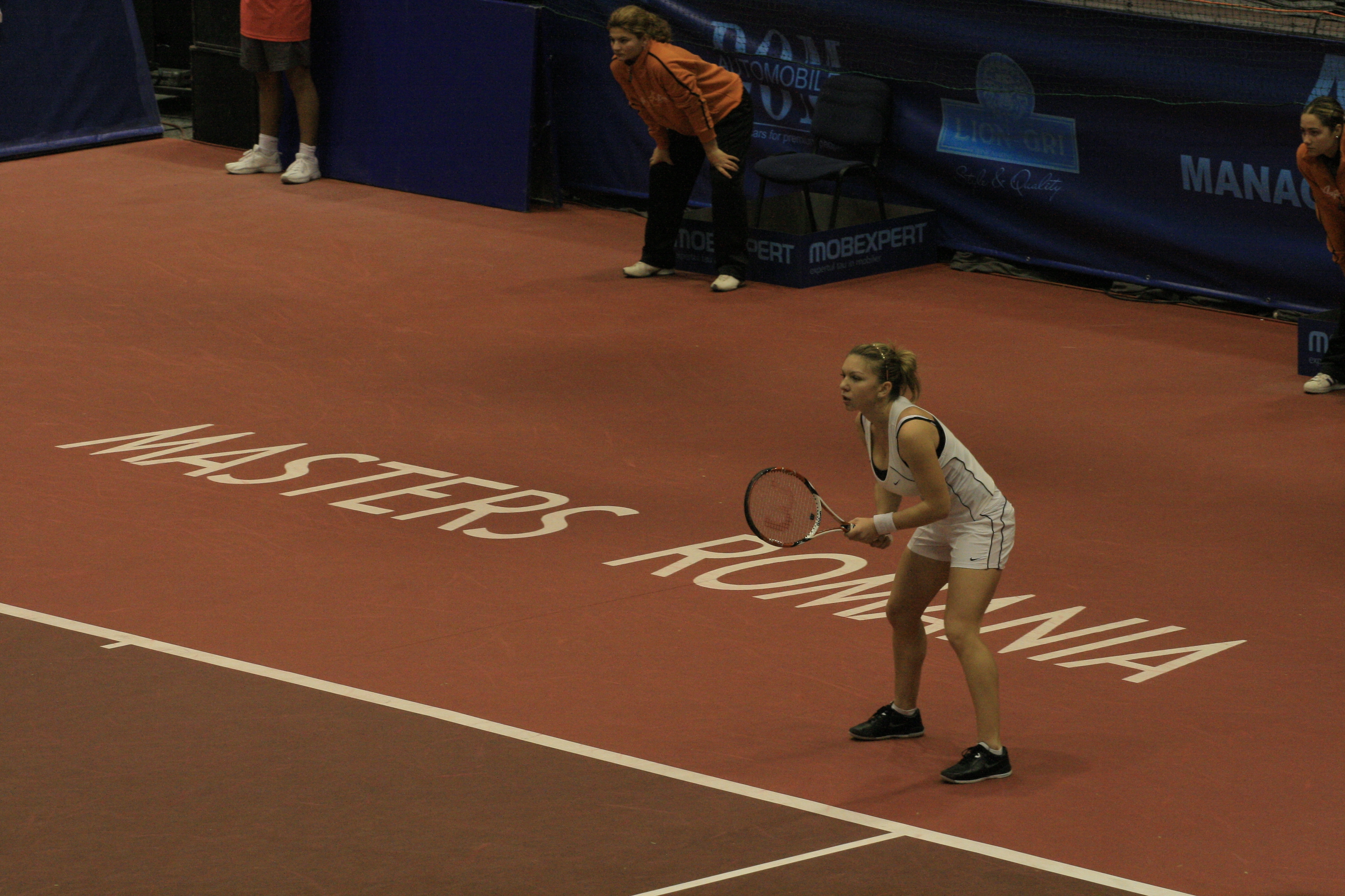 Simona Halep, schimbare INCREDIBILĂ! Cu SÂNII la vedere!