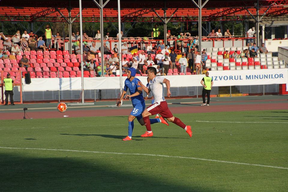 Liga I: FC Voluntari - CSU Craiova 1-2. Oltenii au obţinut primul succes în deplasare, printr-un gol superb reuşit de Vătăjelu. Ilfovenii rămân fără victorie în Liga I