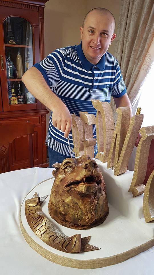 Lupu Rednic și-a aniversat ziua de naștere. A primit un tort cu subînțeles | FOTO