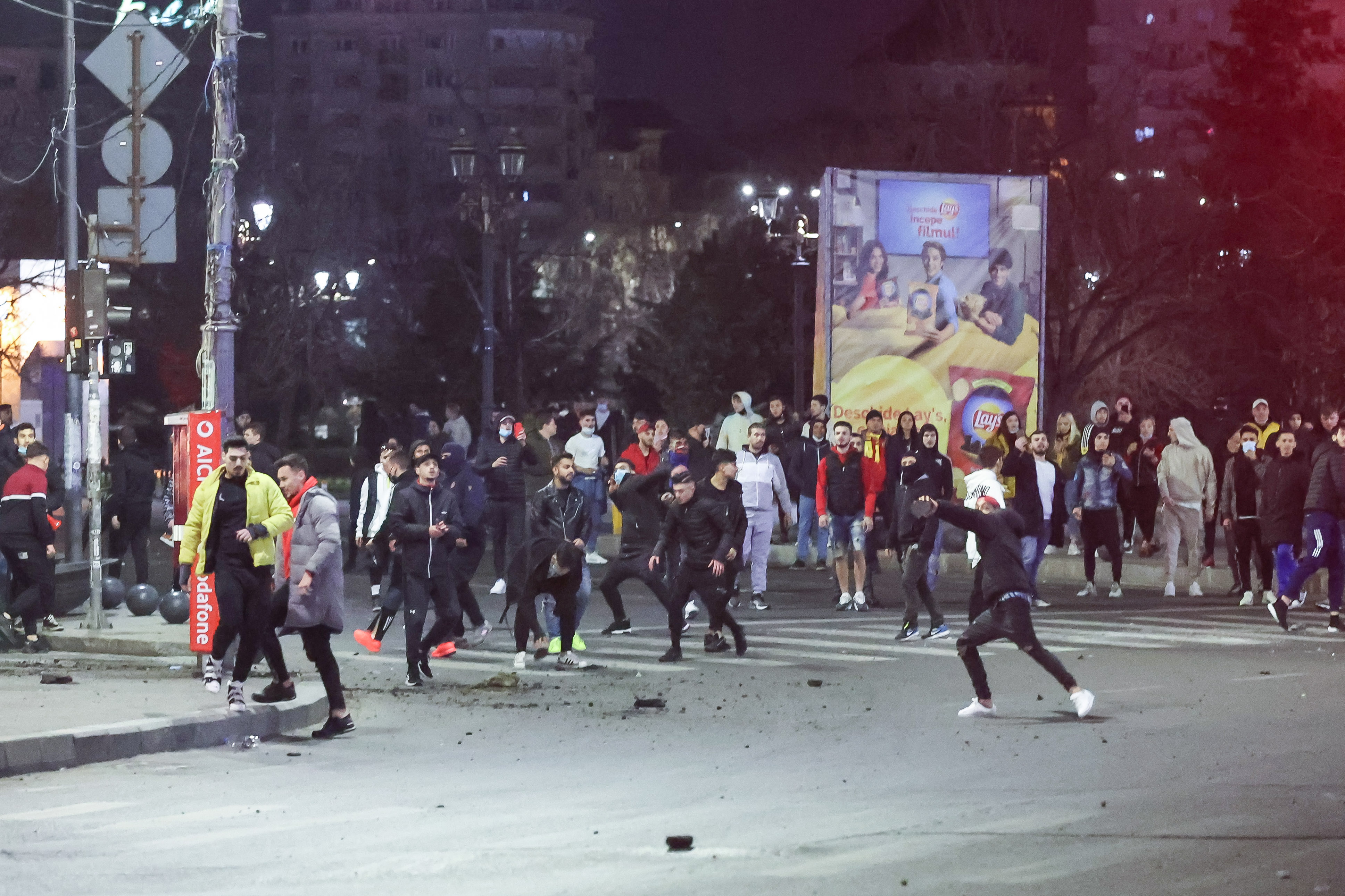 Bilanțul protestelor violente anti-restricții din București: 188 de oameni audiați. Au fost date amenzi de peste 200 de mii de lei