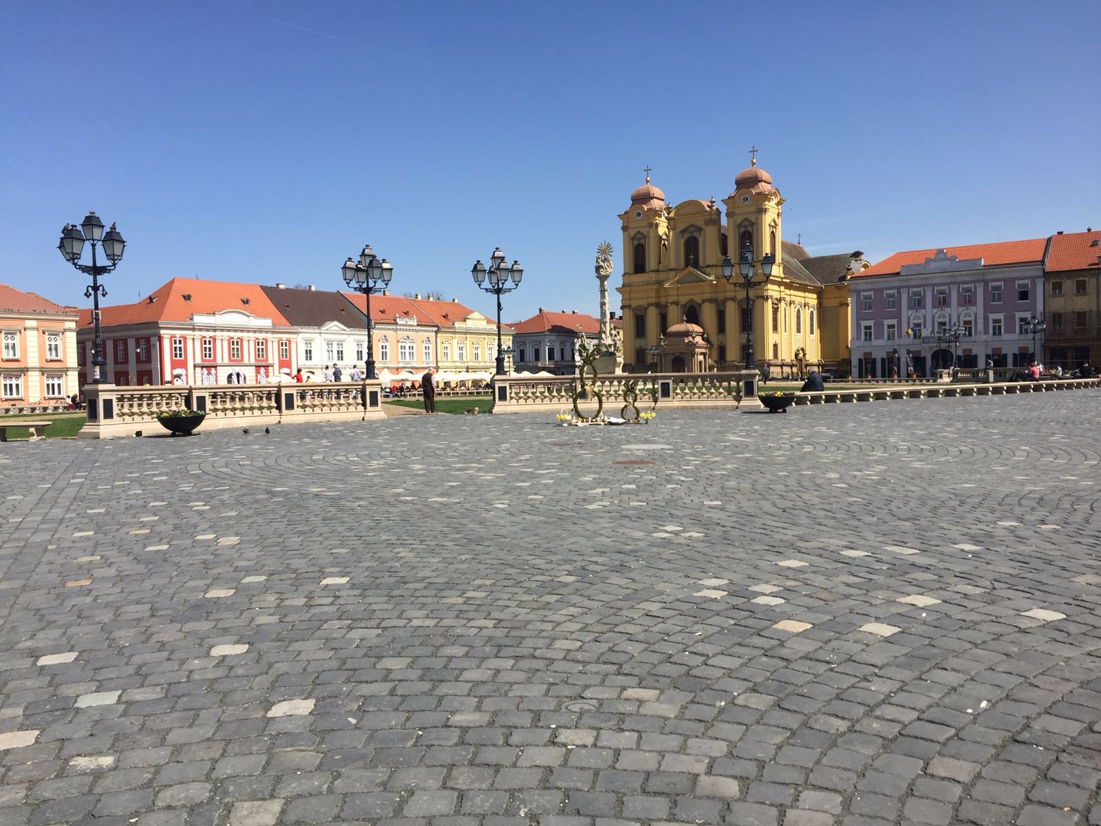 TURIST ÎN ȚARA MEA/ Timișoara înflorește odată cu primăvara. Mica Vienă, orașul premierelor cu o alură aparte de Paști