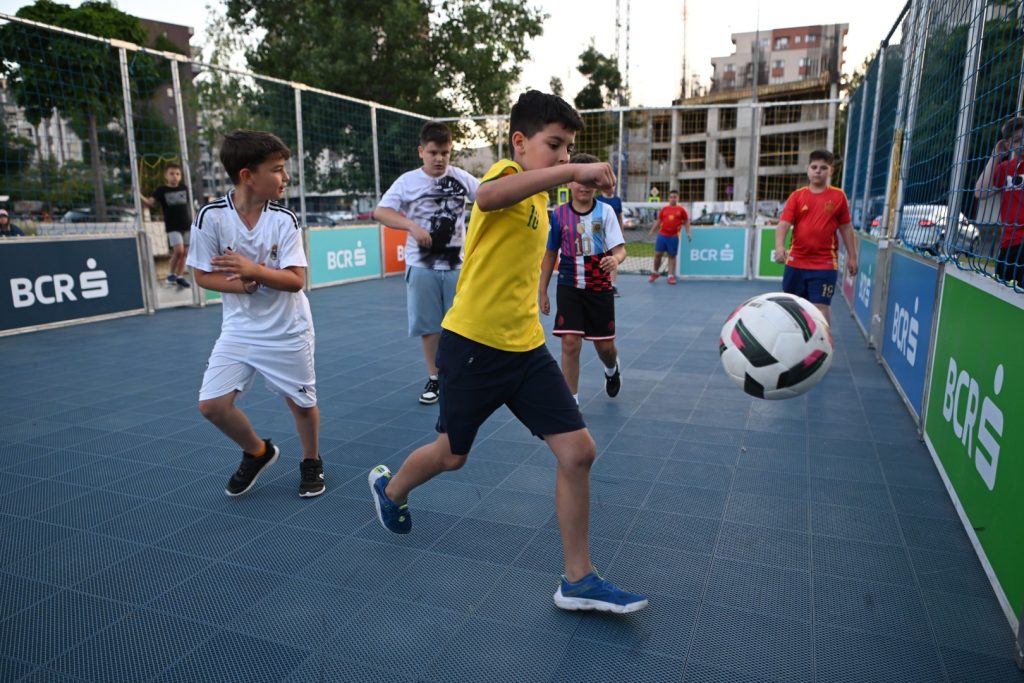 Cine a întors scaunul lui Theo Rose pe terenul de baschet? Super show și momente emoționante la BCR Sport Arena Streetball pe terenurile din Parcul Liniei