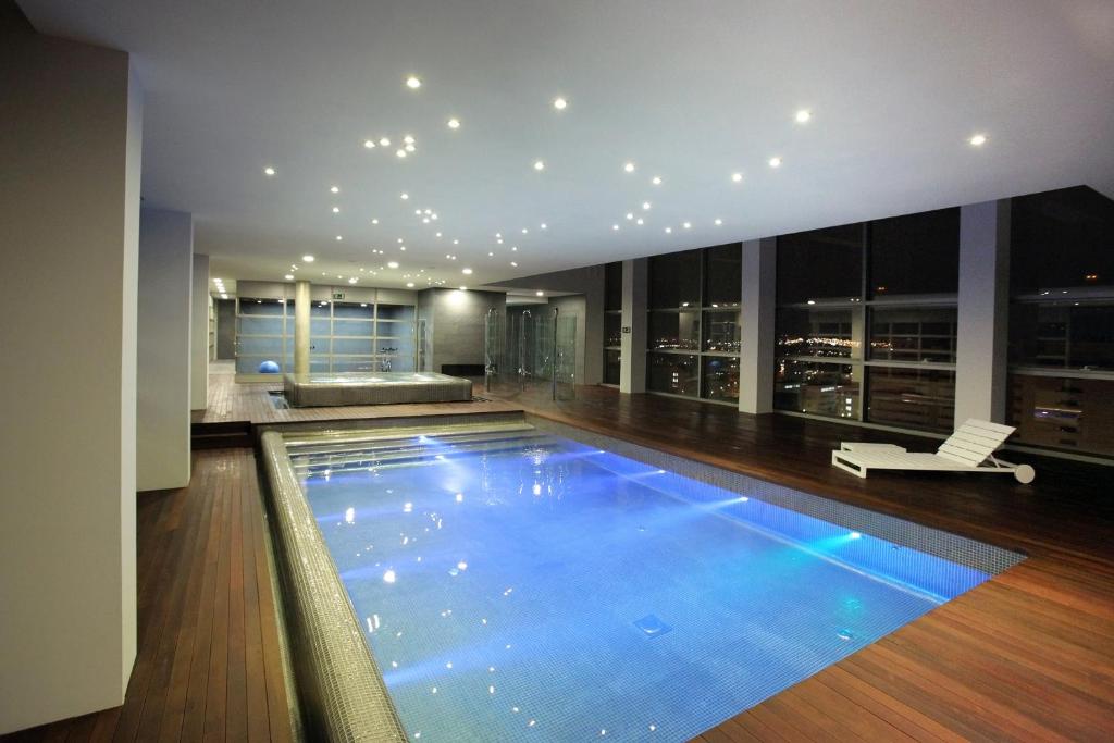 Orașul spaniol ideal pentru un city-break, unde cazarea la un hotel de cinci stele costă 45 de euro, iar săptămâna viitoare se vor înregistra 37°C 