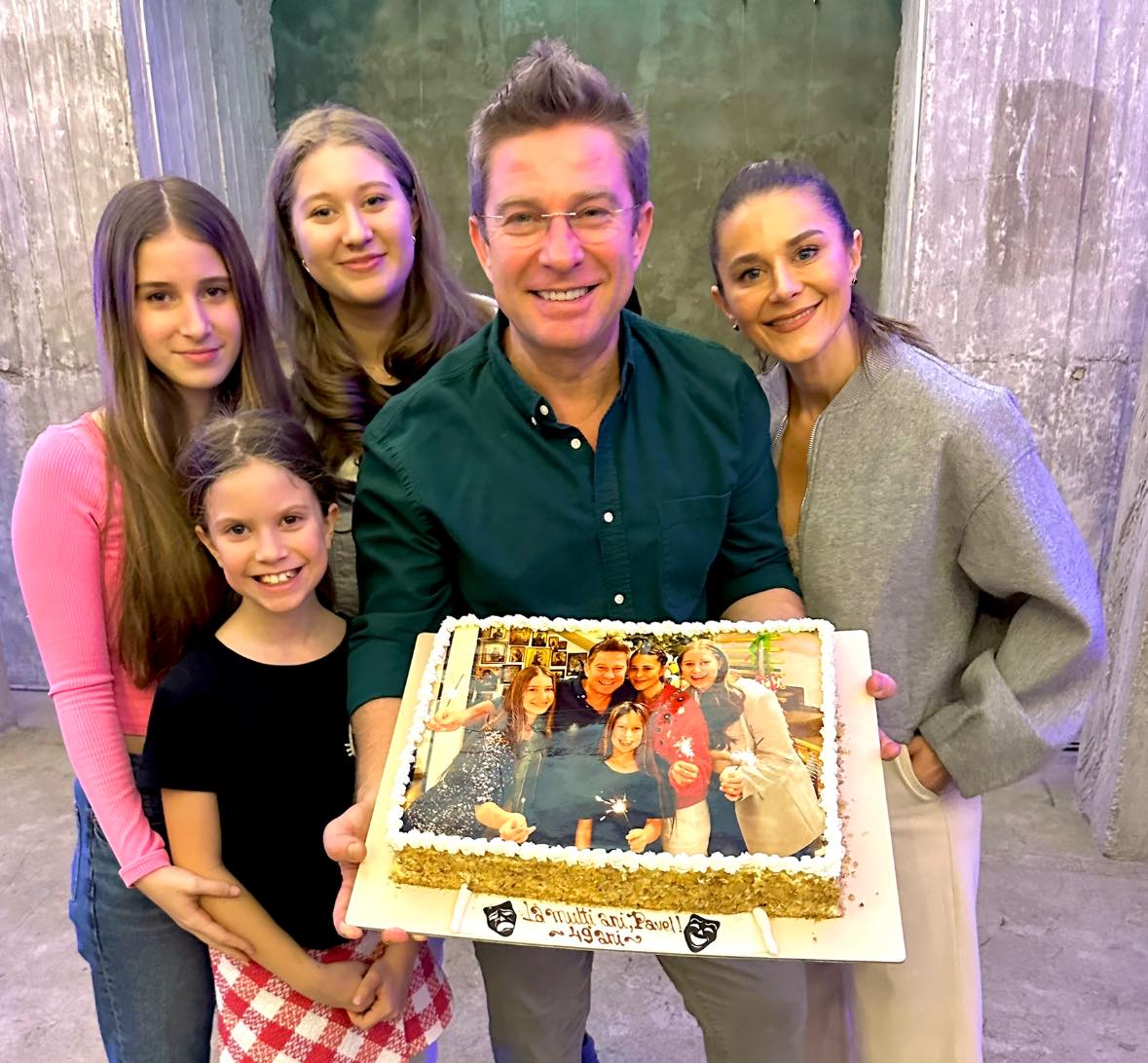 Cum va petrece Pavel Bartoș Crăciunul. Actorul este tatăl a trei fete. „Cel mai frumos cadou”
