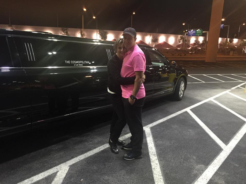 Reghe se distrează în Las Vegas: "Mă uit la el ca la un soare!" / FOTO