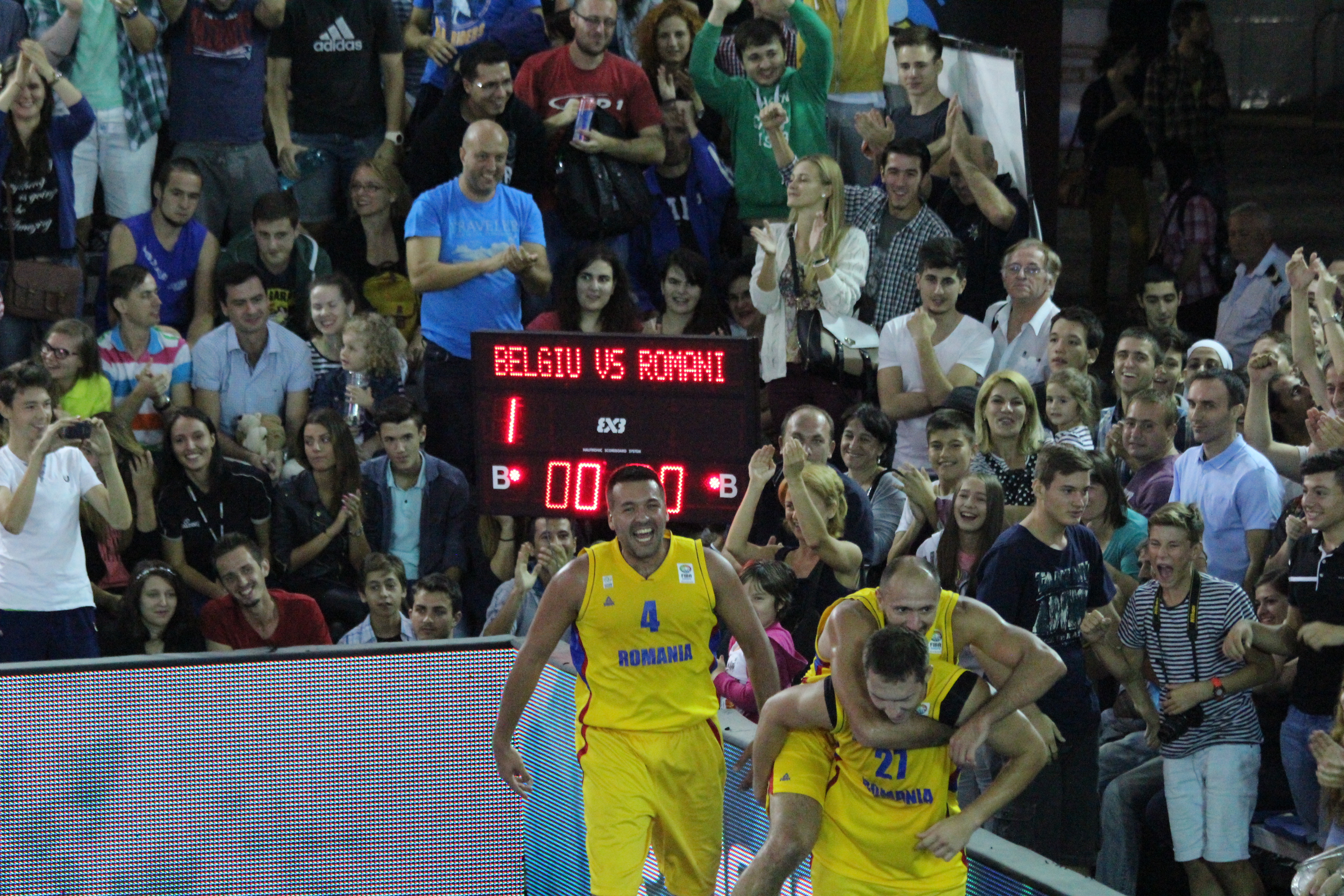 GALERIE FOTO & VIDEO / România joacă astăzi în semifinalele CE de baschet 3x3