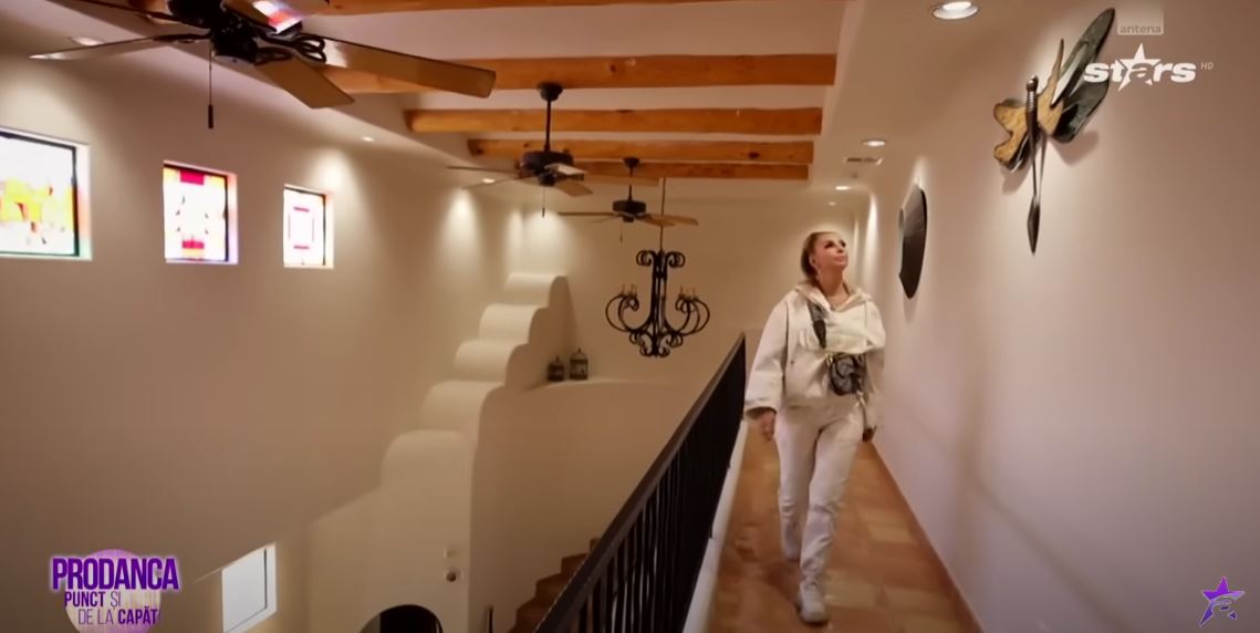 Imagini cu vila din Las Vegas a Anamariei Prodan. Arată ca un adevărat palat și valorează peste 1 milion de dolari