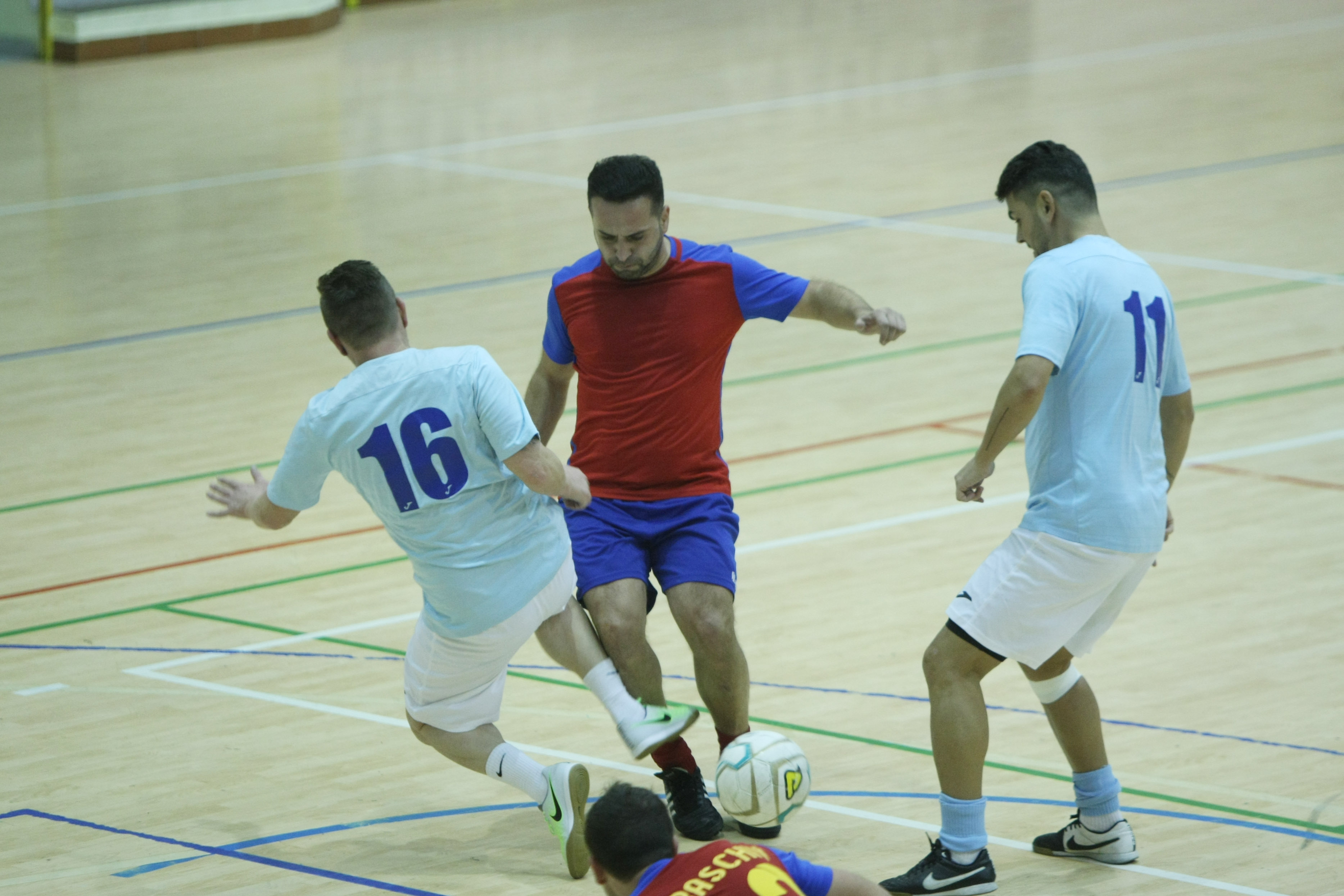Echipa de old-boys Progresul București a câștigat ”Cupa Campionilor”, după o finală cu Steaua / GALERIE FOTO