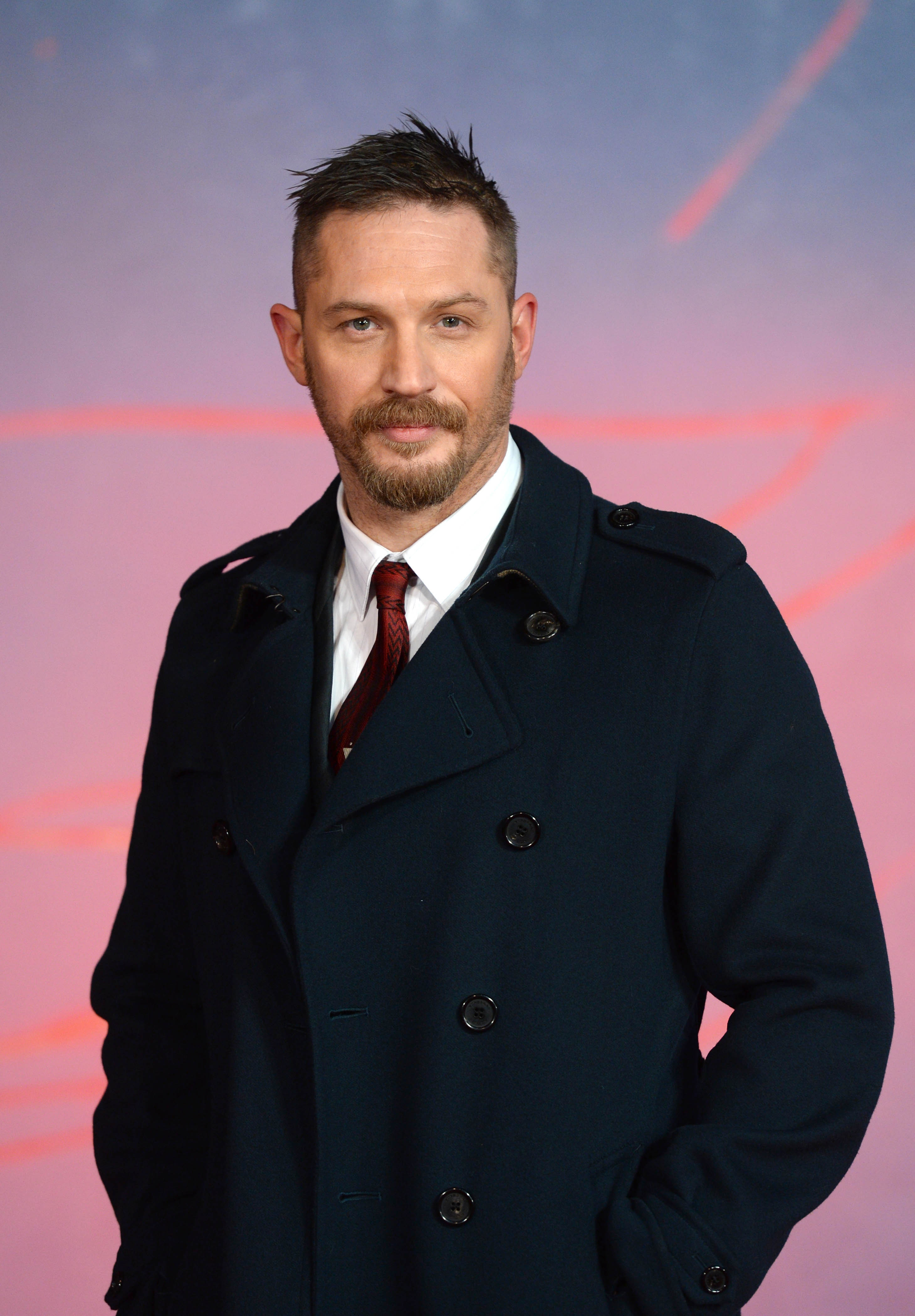 Tom Hardy a fost concediat din distribuția serialului „MobLand” și nu va mai apărea în sezonul 3. Decizia neașteptată luată de producători