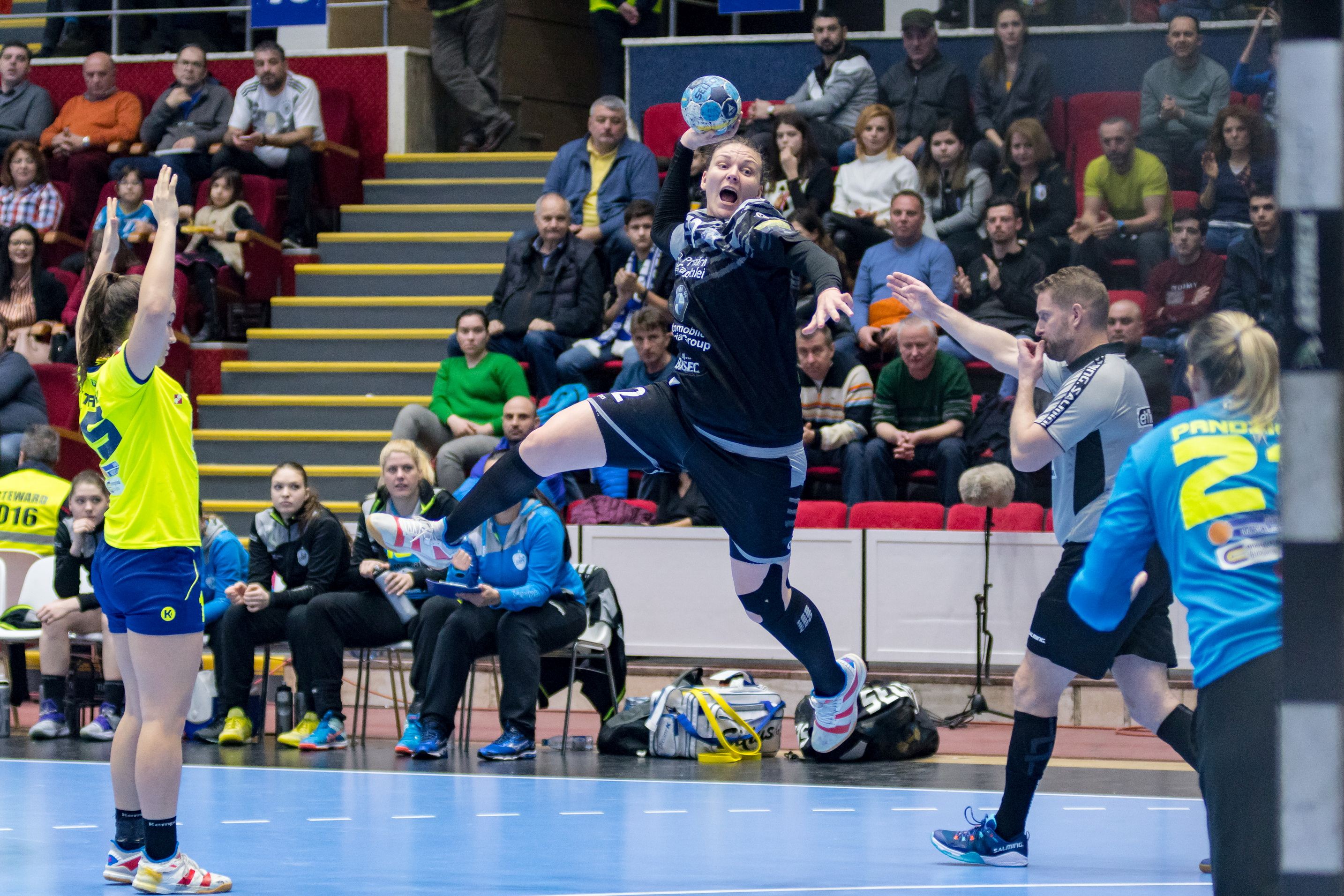 CSM București - Krim Ljubljana, 32-26, în grupele principale ale Ligii Campionilor. Pas mare spre sferturi