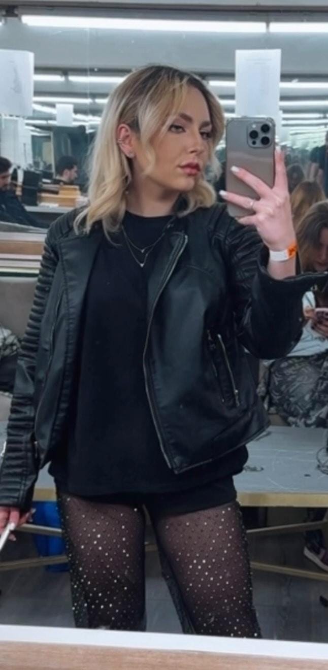 Alexis Anton, membră Mensa, lansează o platformă pentru pregătirea admiterii la Medicină: „Susține nevoile elevilor nedespărțiți de telefoane”