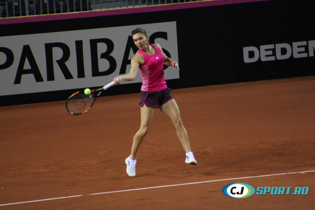 Fed Cup. Simona Halep a intrat în sală. Imagini de la primul antrenament al liderului României