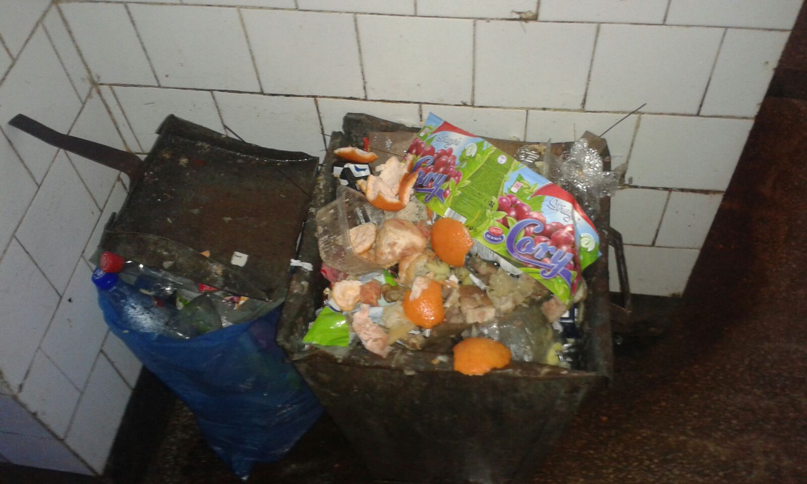 FOTOGRAFII DE COLECȚIE | Condițiile din pușcării care au dus la eliberarea a mii de deținuți